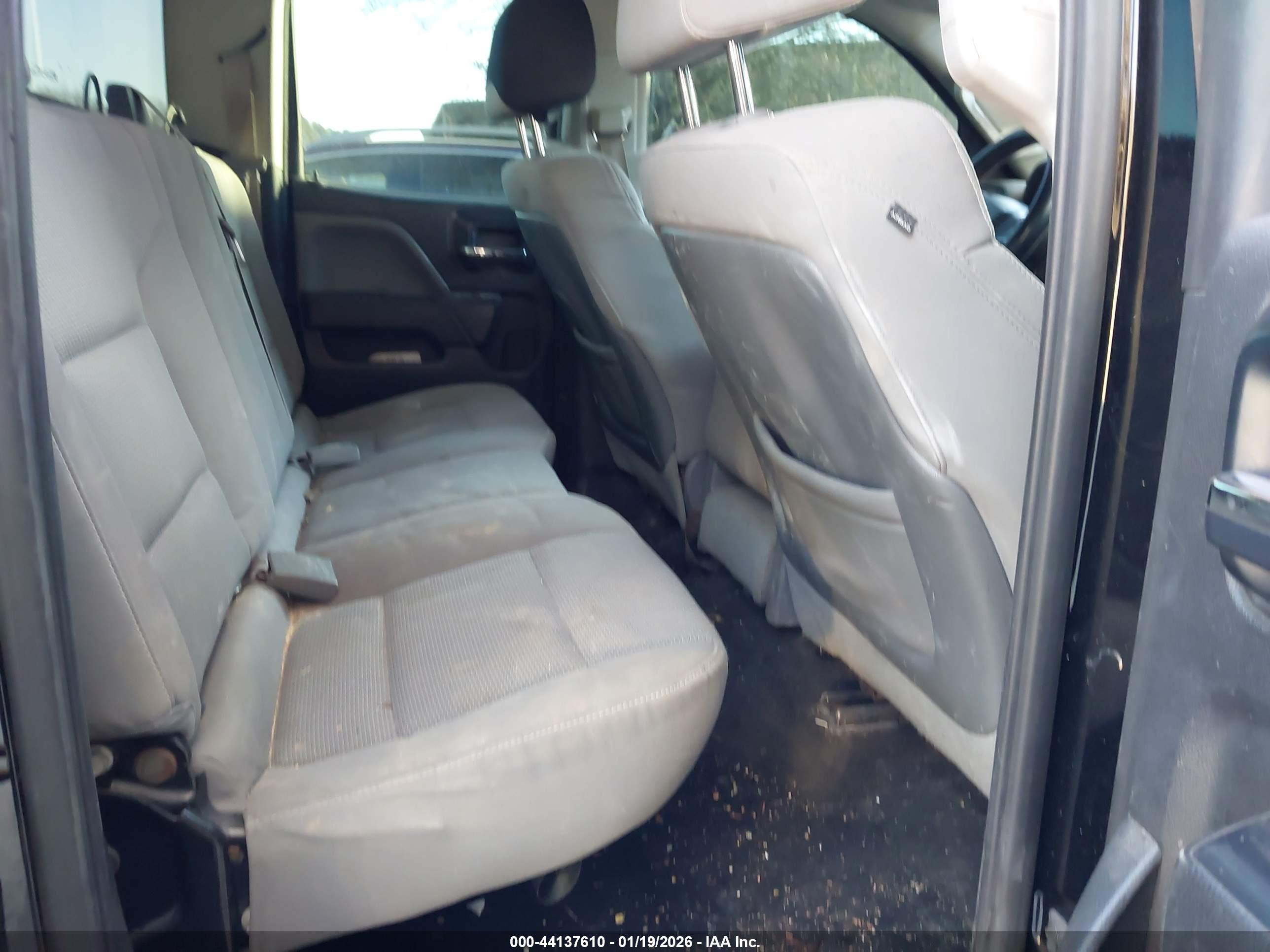 CHEVROLET SILVERADO image 8