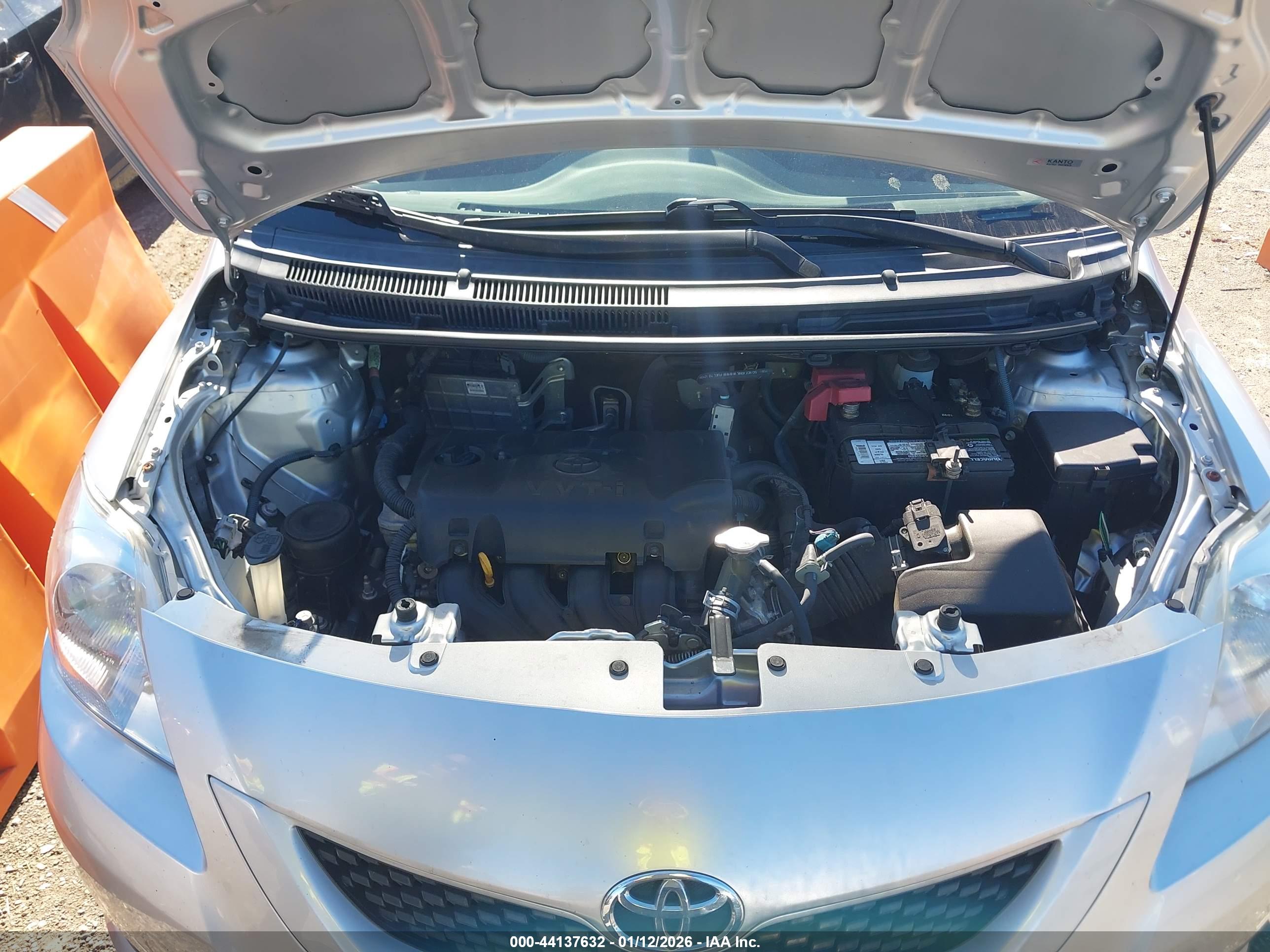 TOYOTA YARIS image 10