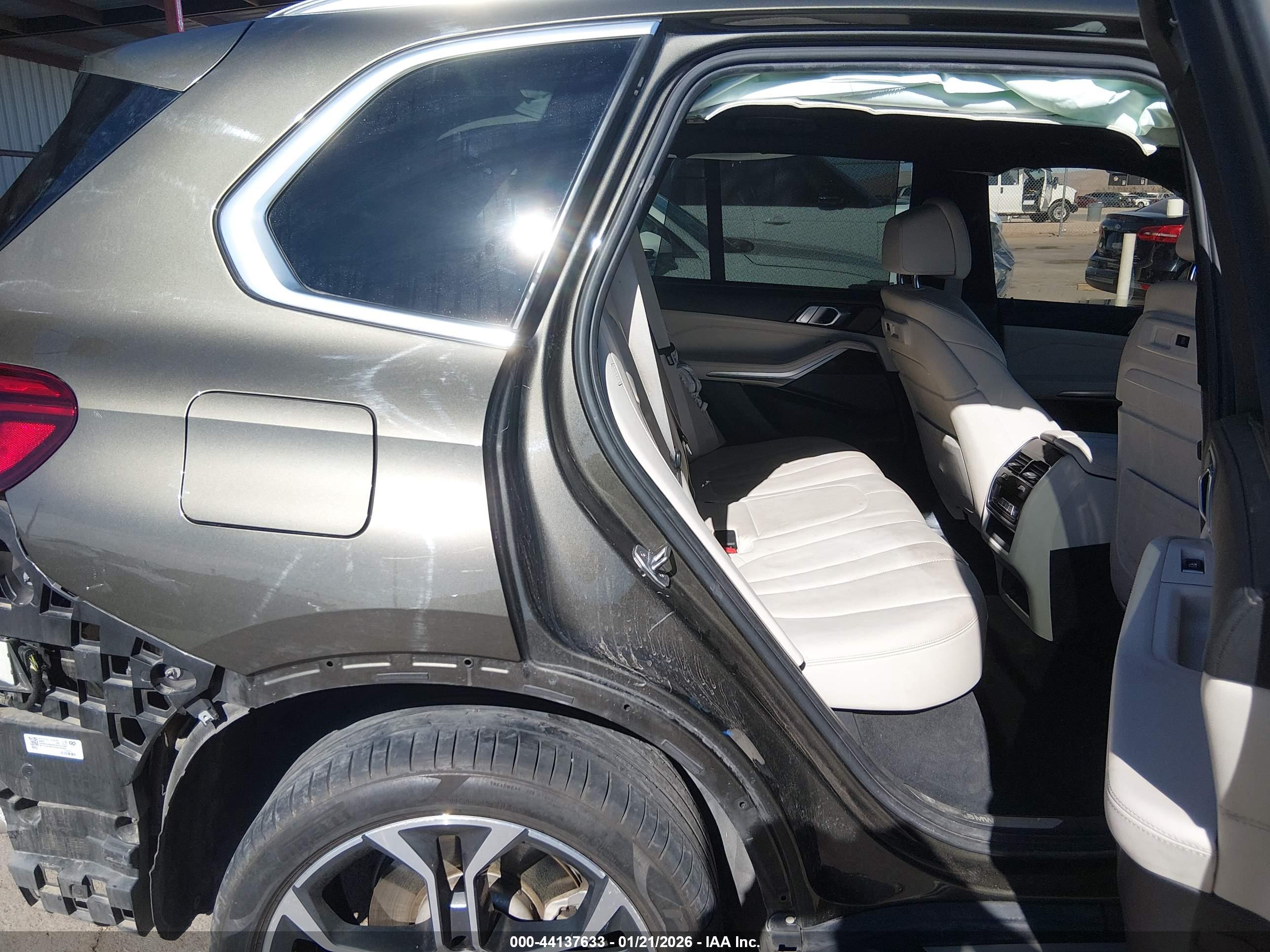 BMW X5 image 8
