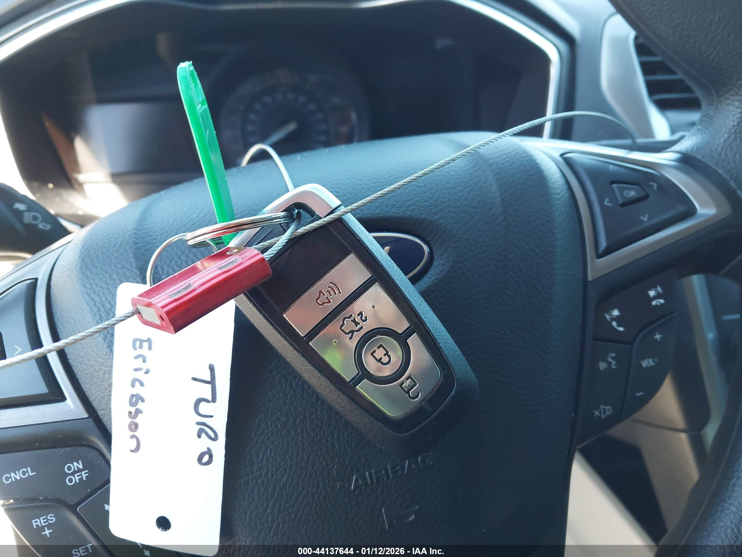 FORD FUSION image 11