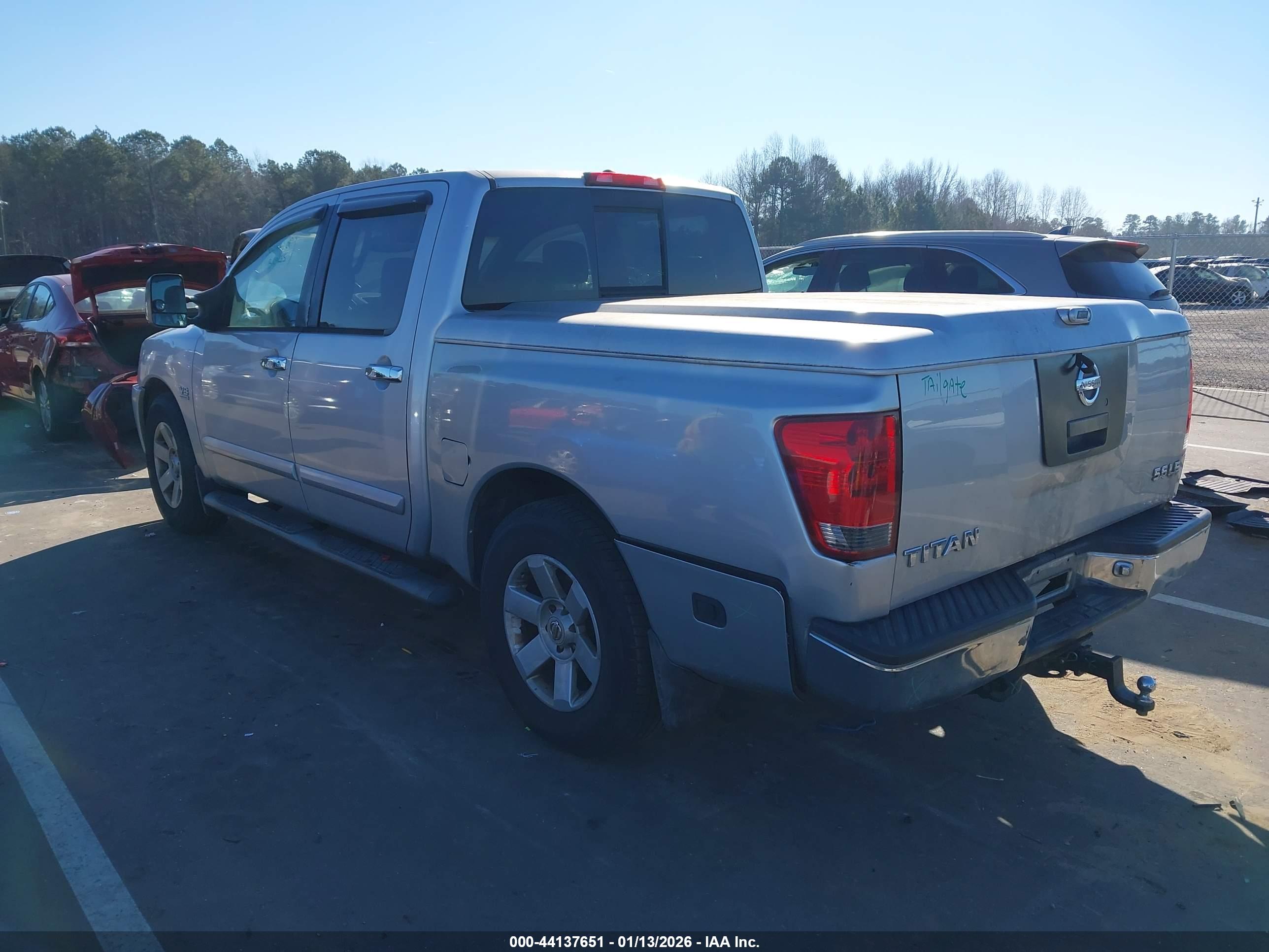 NISSAN TITAN image 3