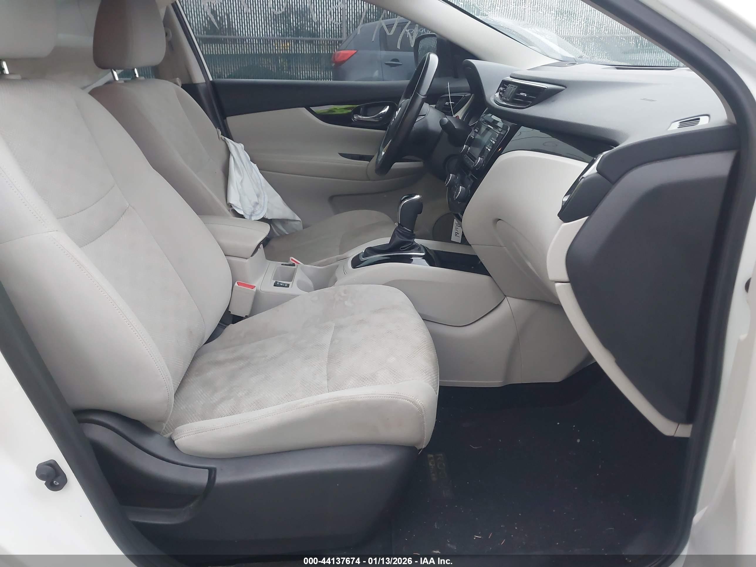 NISSAN ROGUE image 5