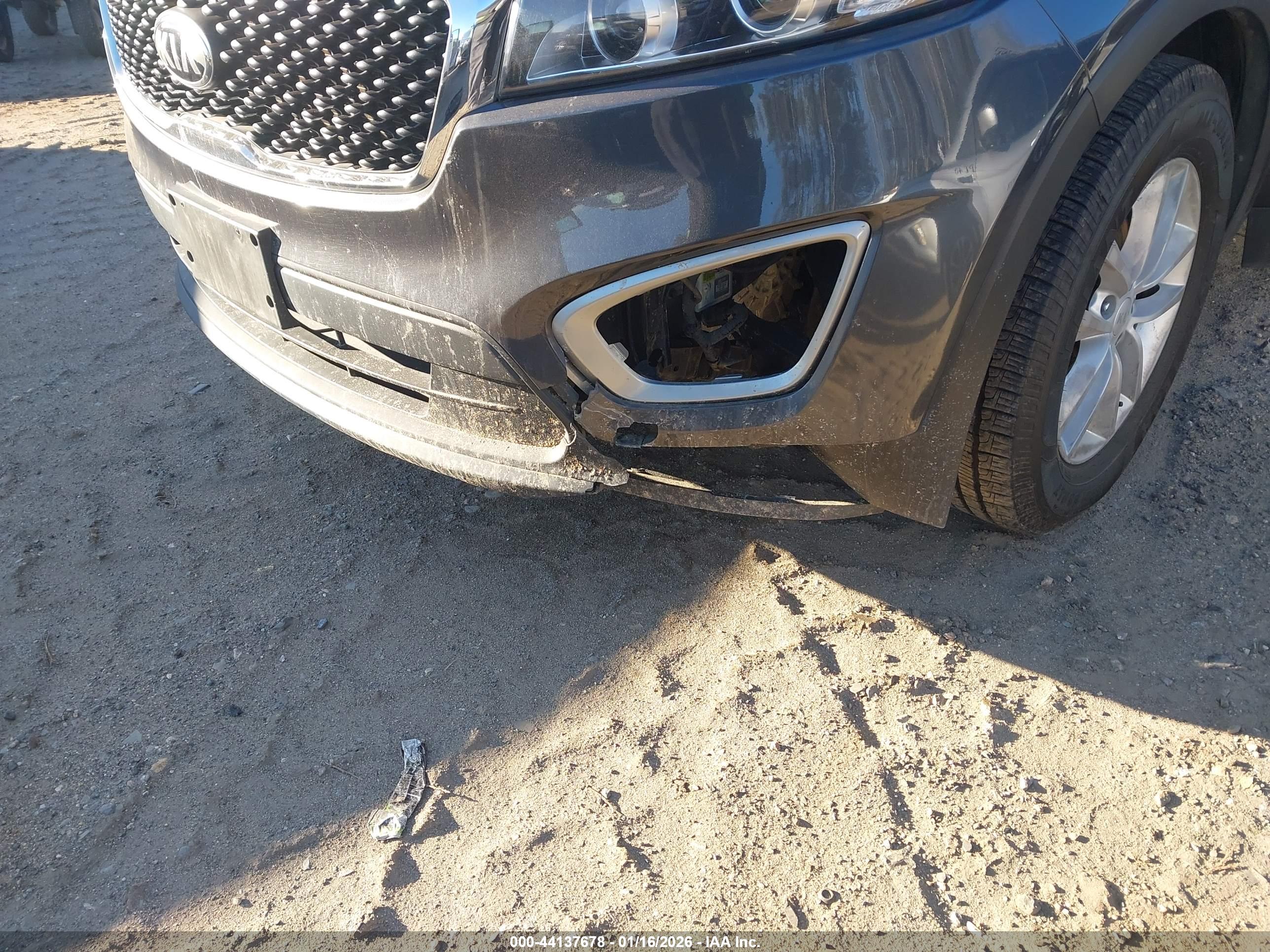 KIA SORENTO image 6