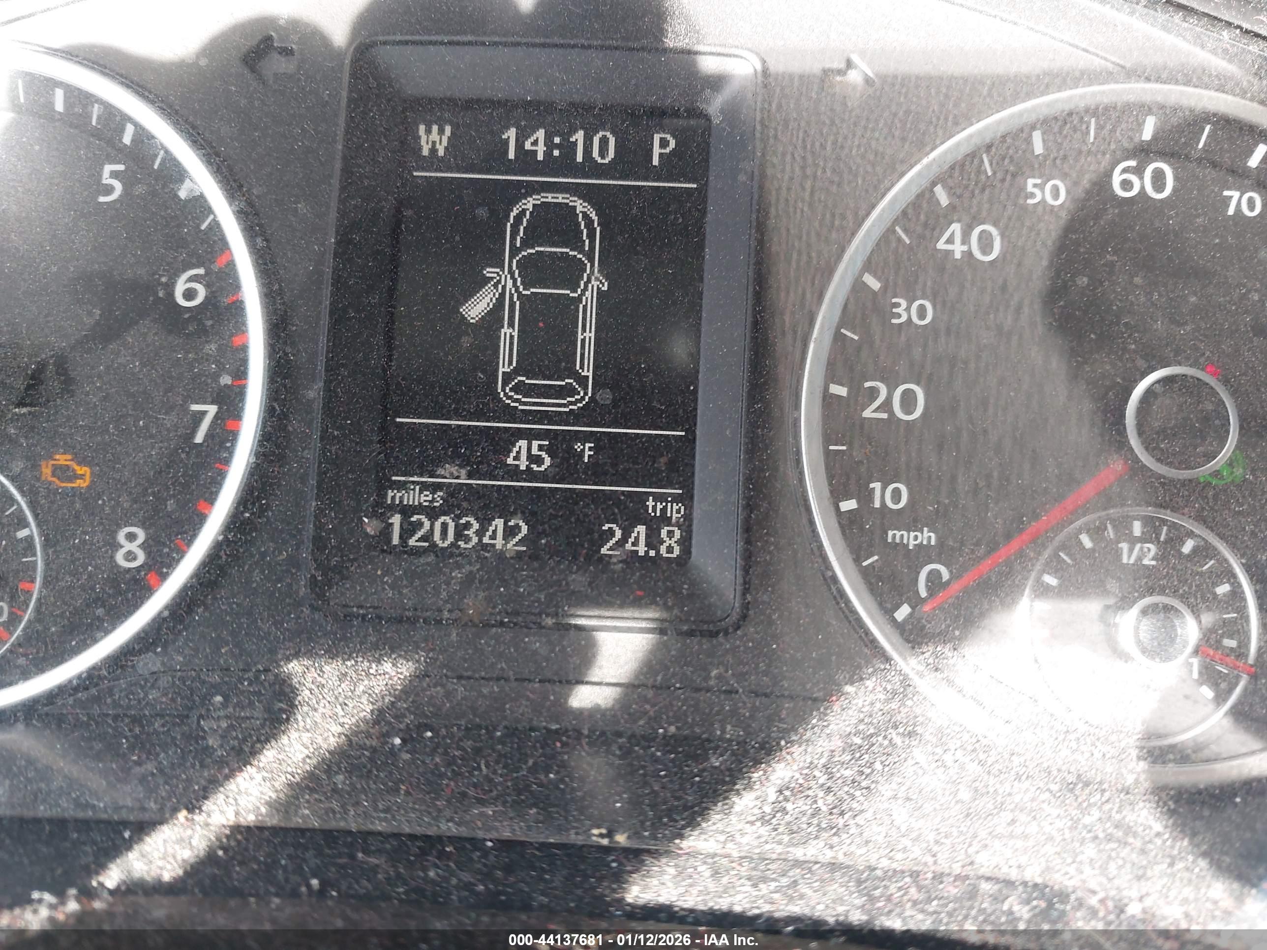 VOLKSWAGEN TIGUAN image 7