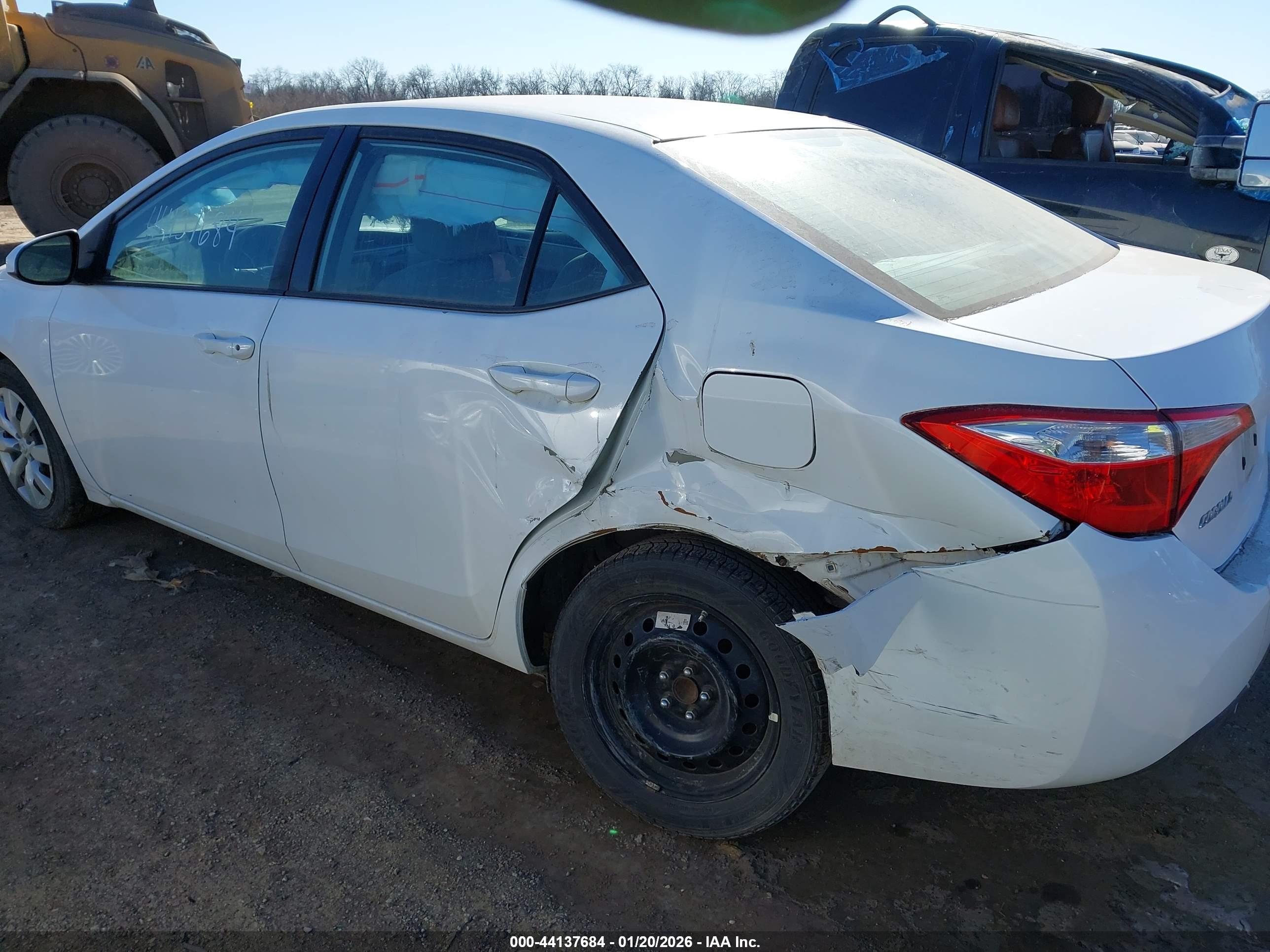 TOYOTA COROLLA image 6