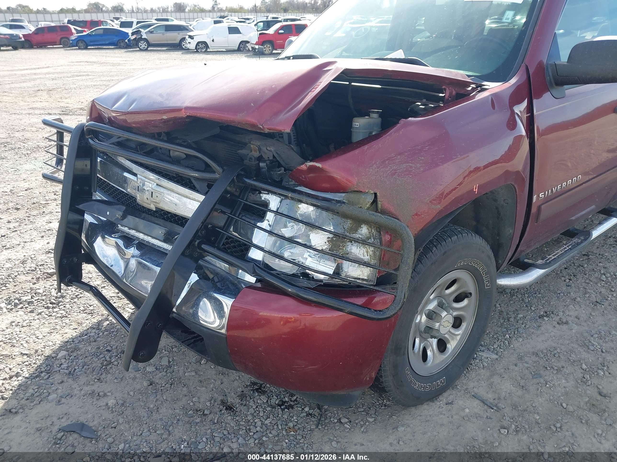 CHEVROLET SILVERADO image 6