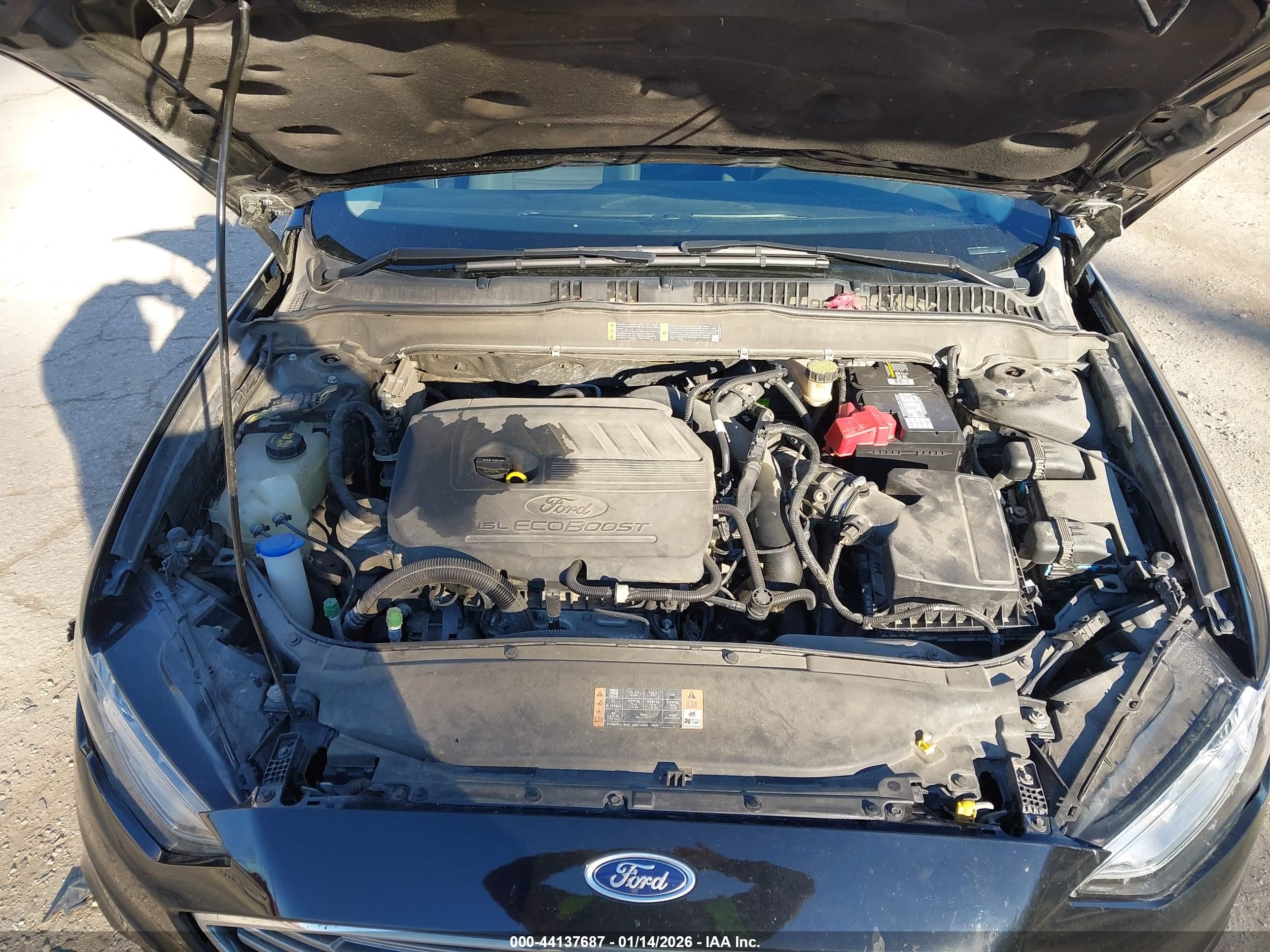 FORD FUSION image 10