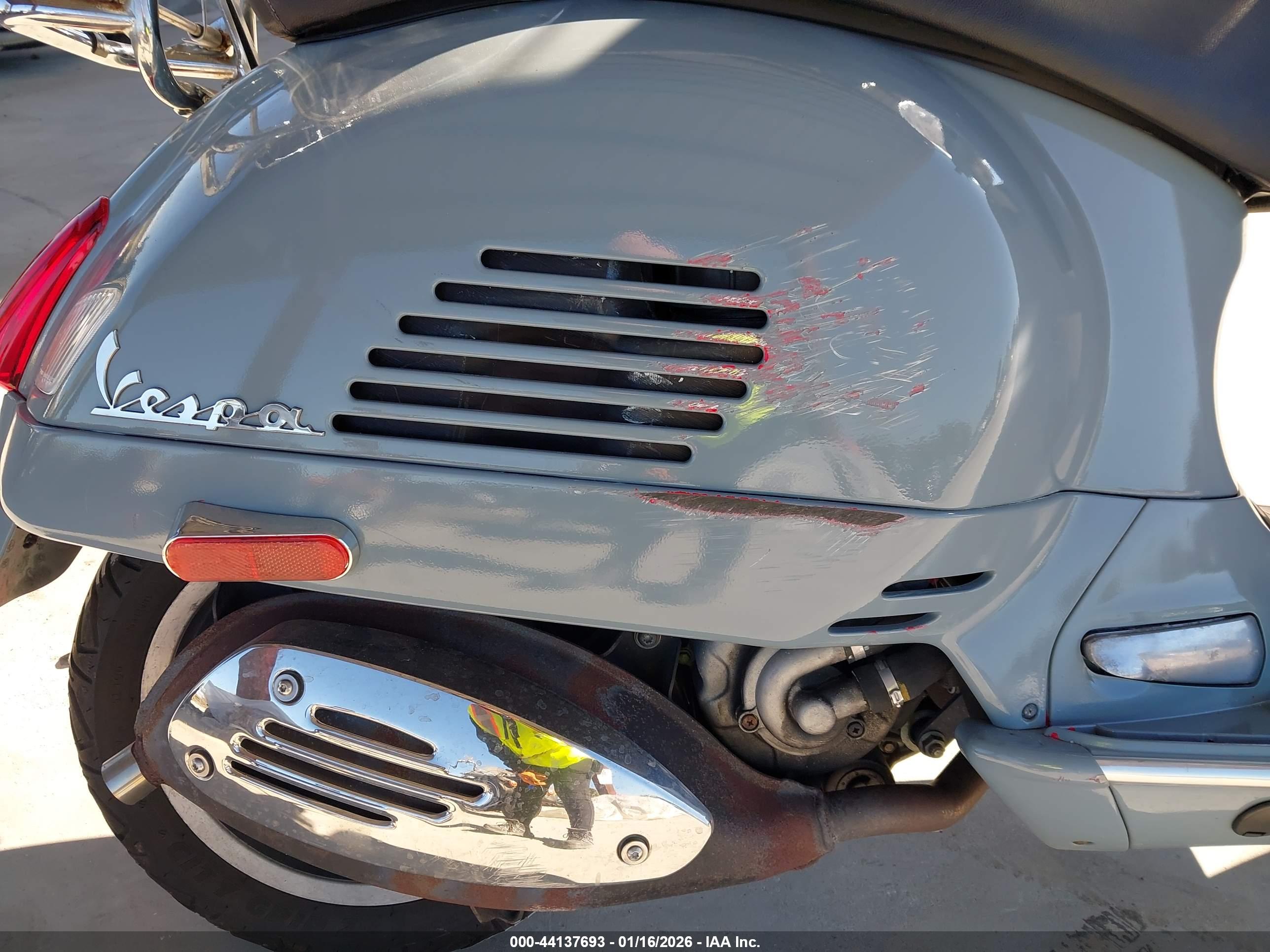 VESPA GTS image 8