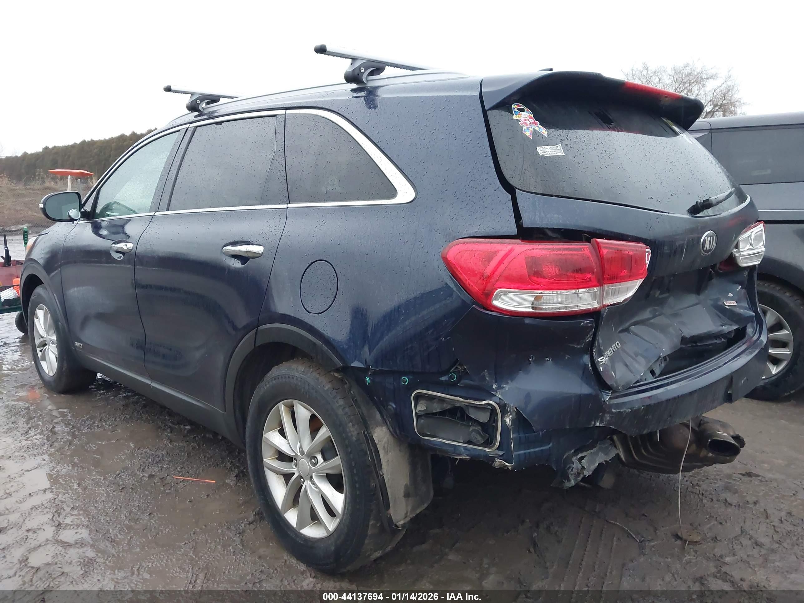 KIA SORENTO image 3
