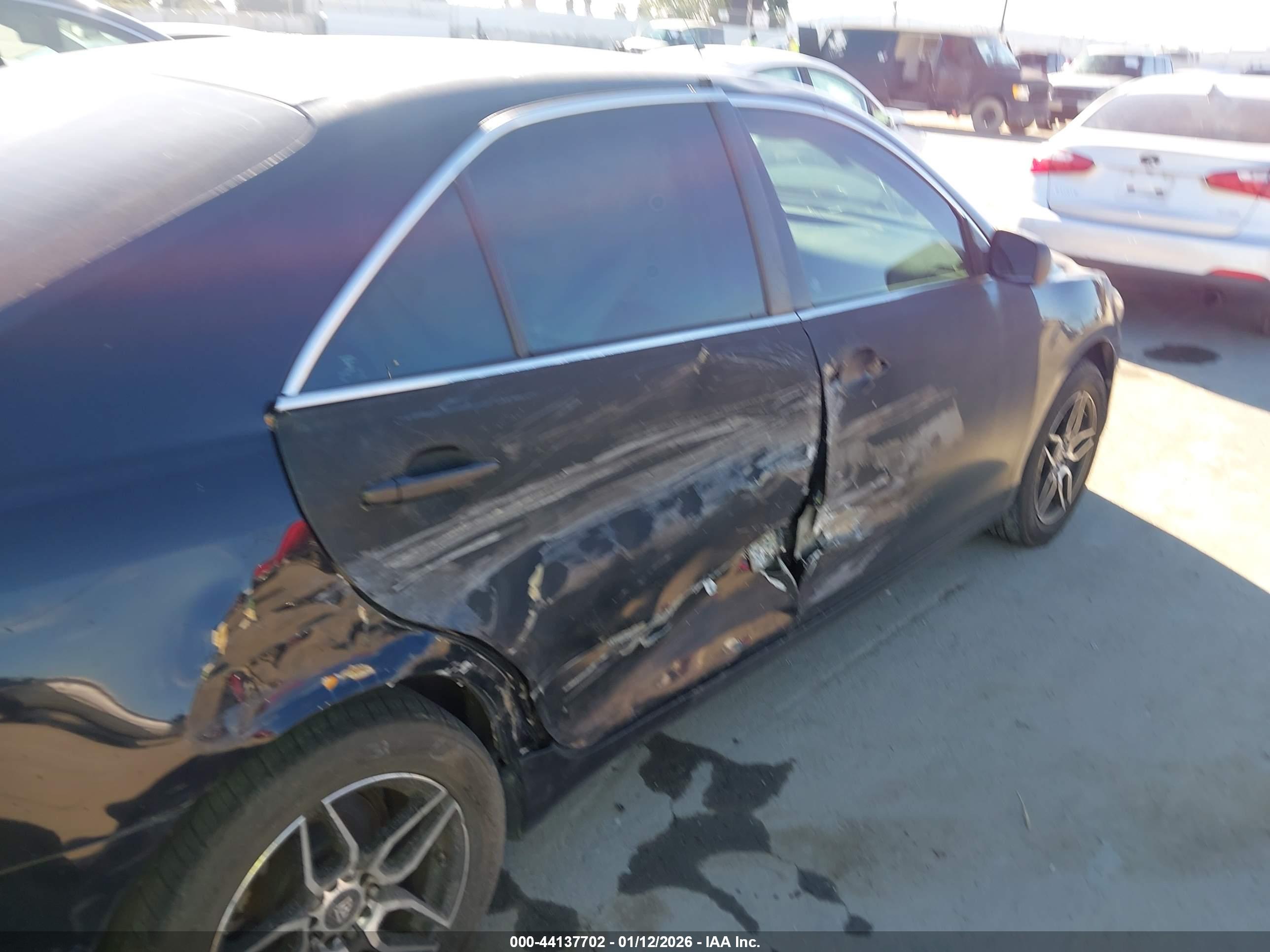 TOYOTA CAMRY image 6