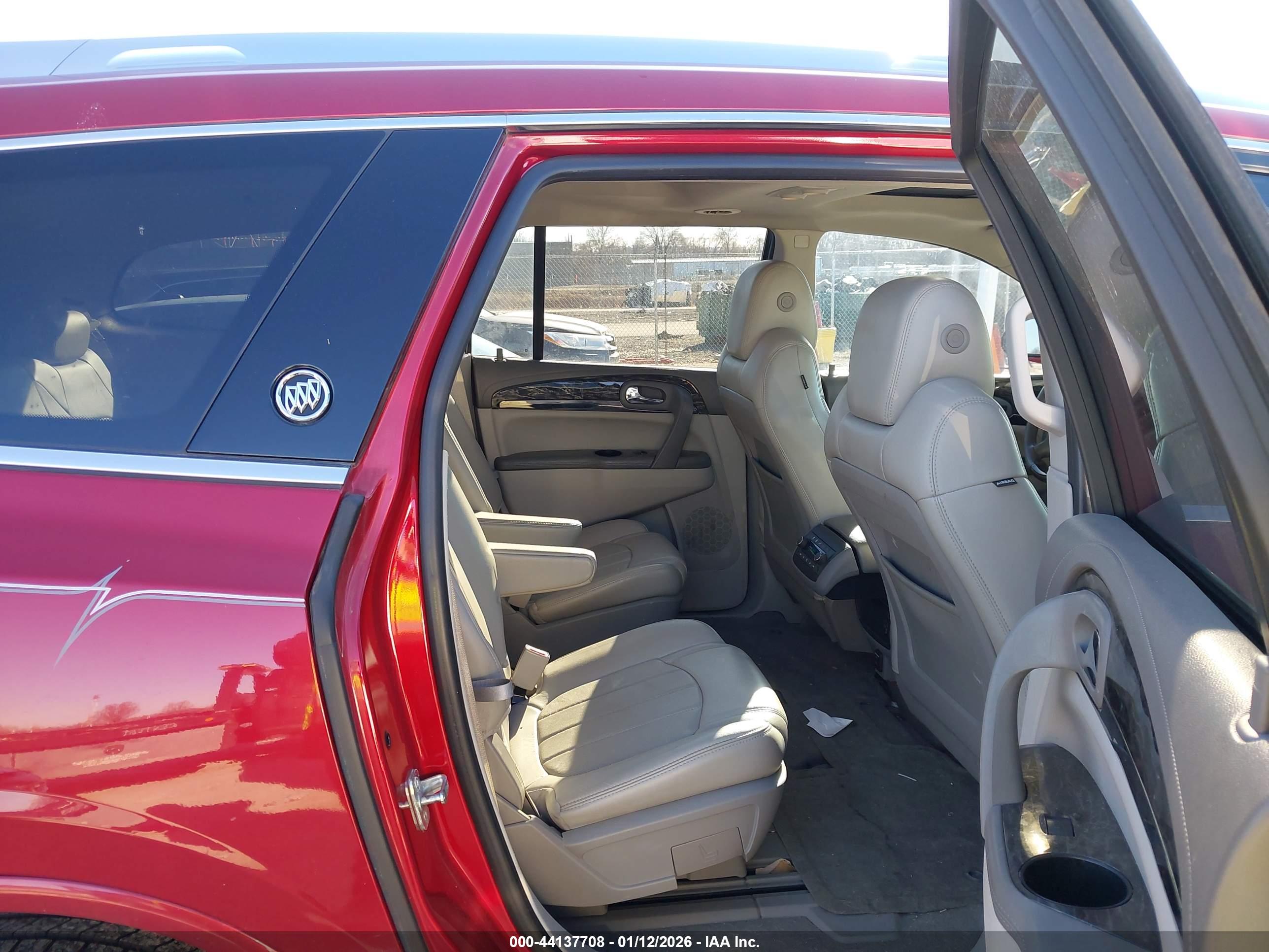 BUICK ENCLAVE image 8