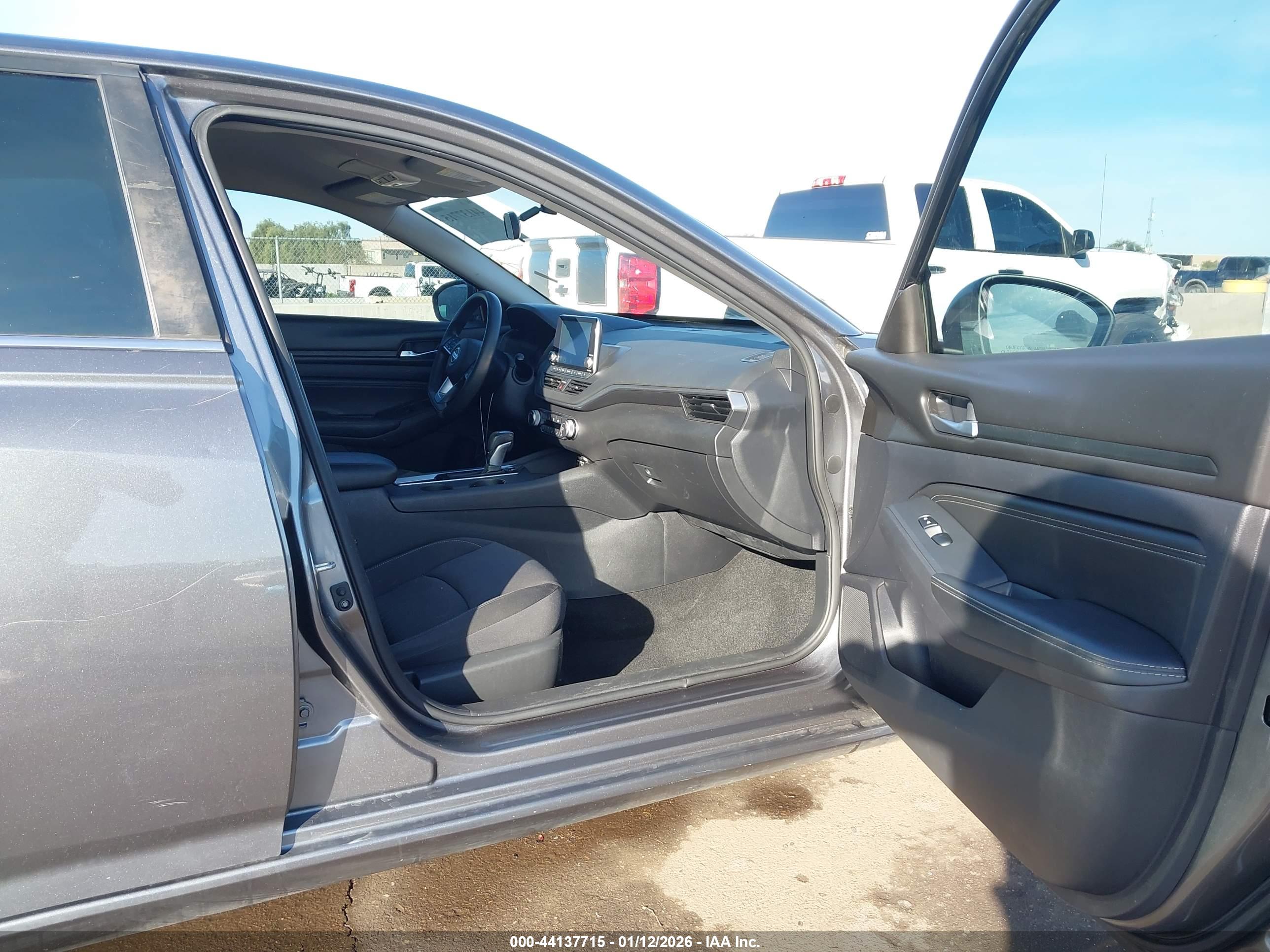 NISSAN ALTIMA image 5