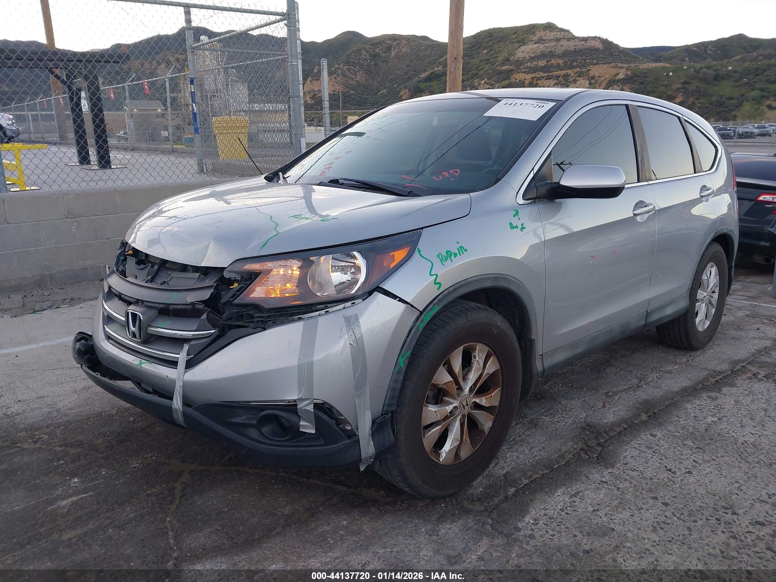 HONDA CR-V image 2