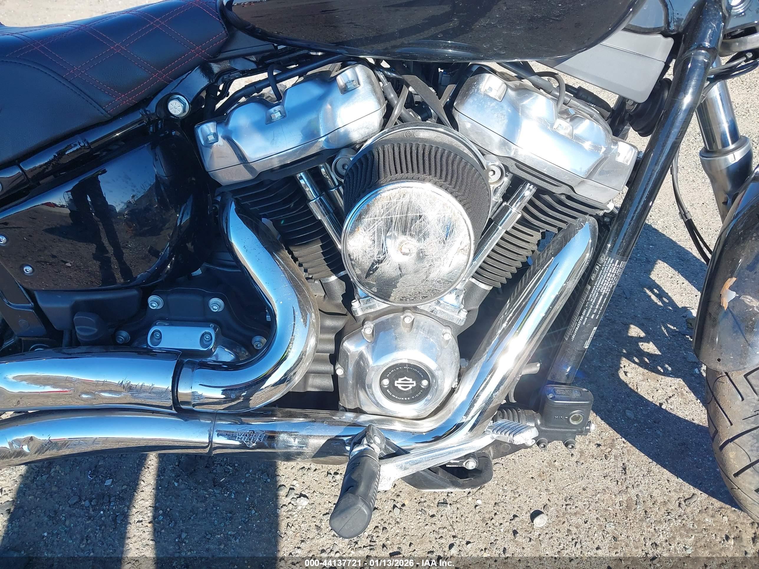 HARLEY-DAVIDSON FXST image 8