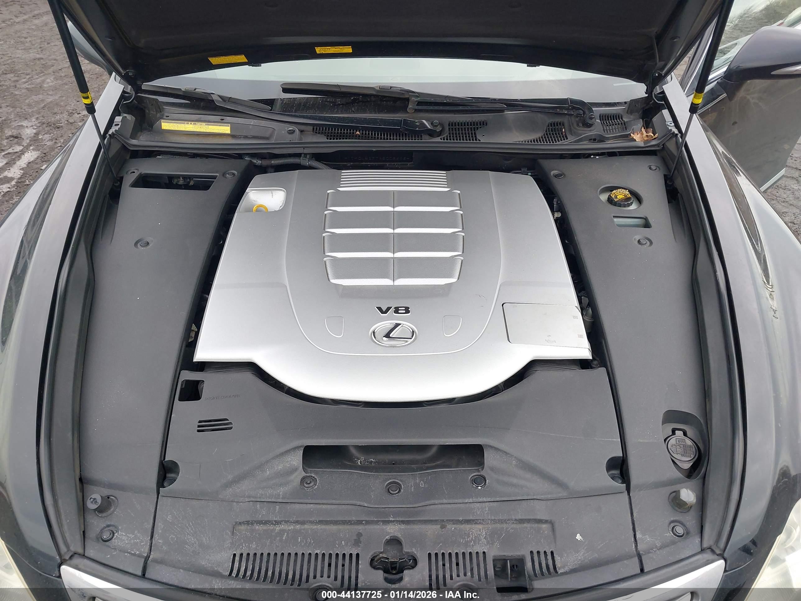 LEXUS LS image 10