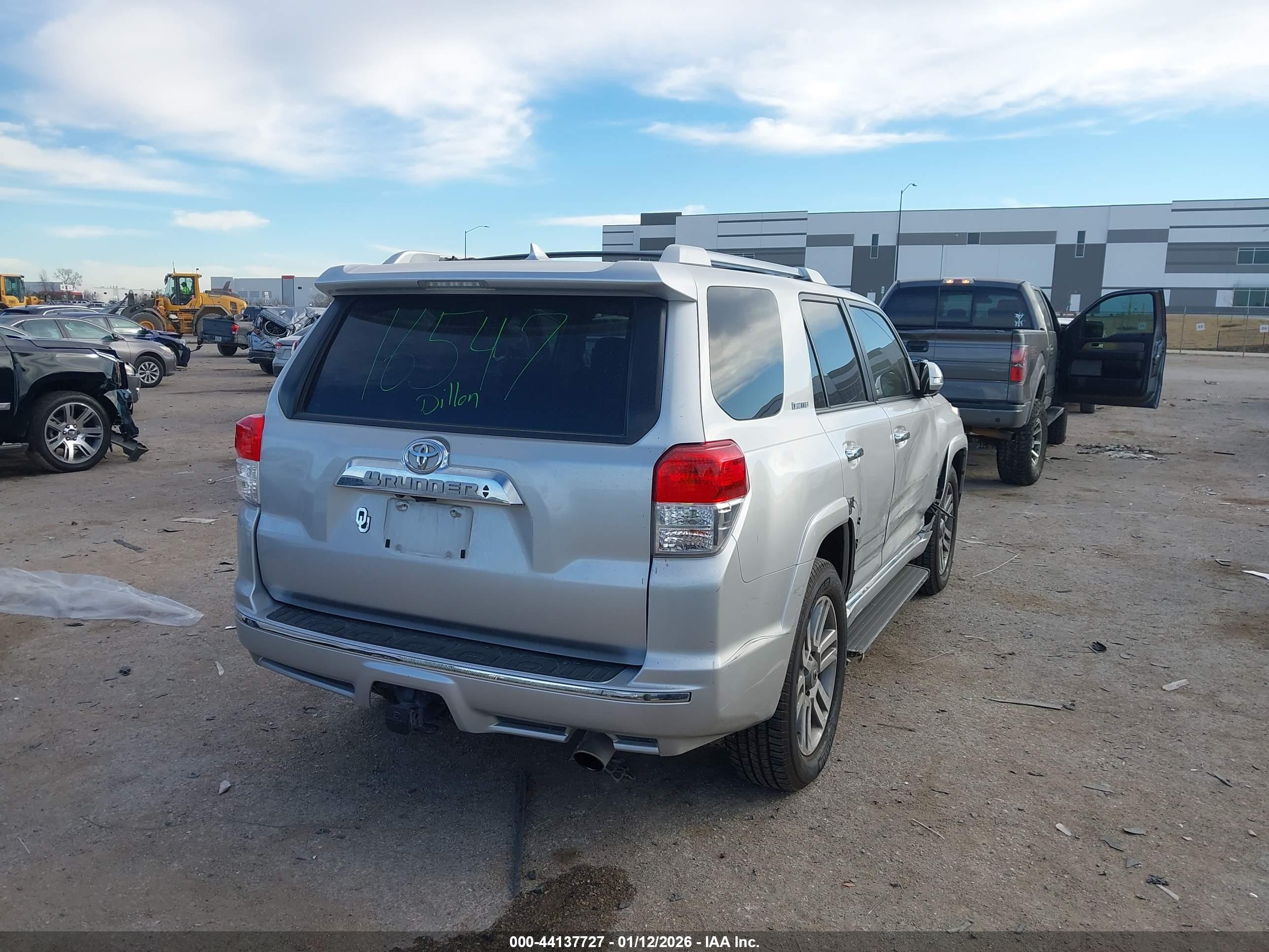 TOYOTA 4RUNNER image 4