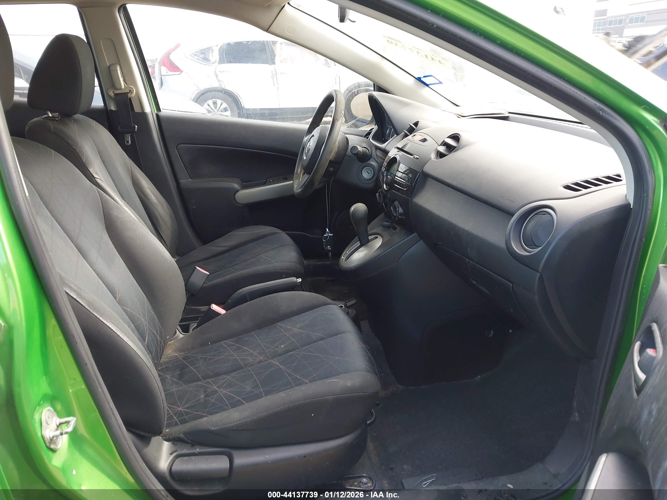 MAZDA MAZDA2 image 5