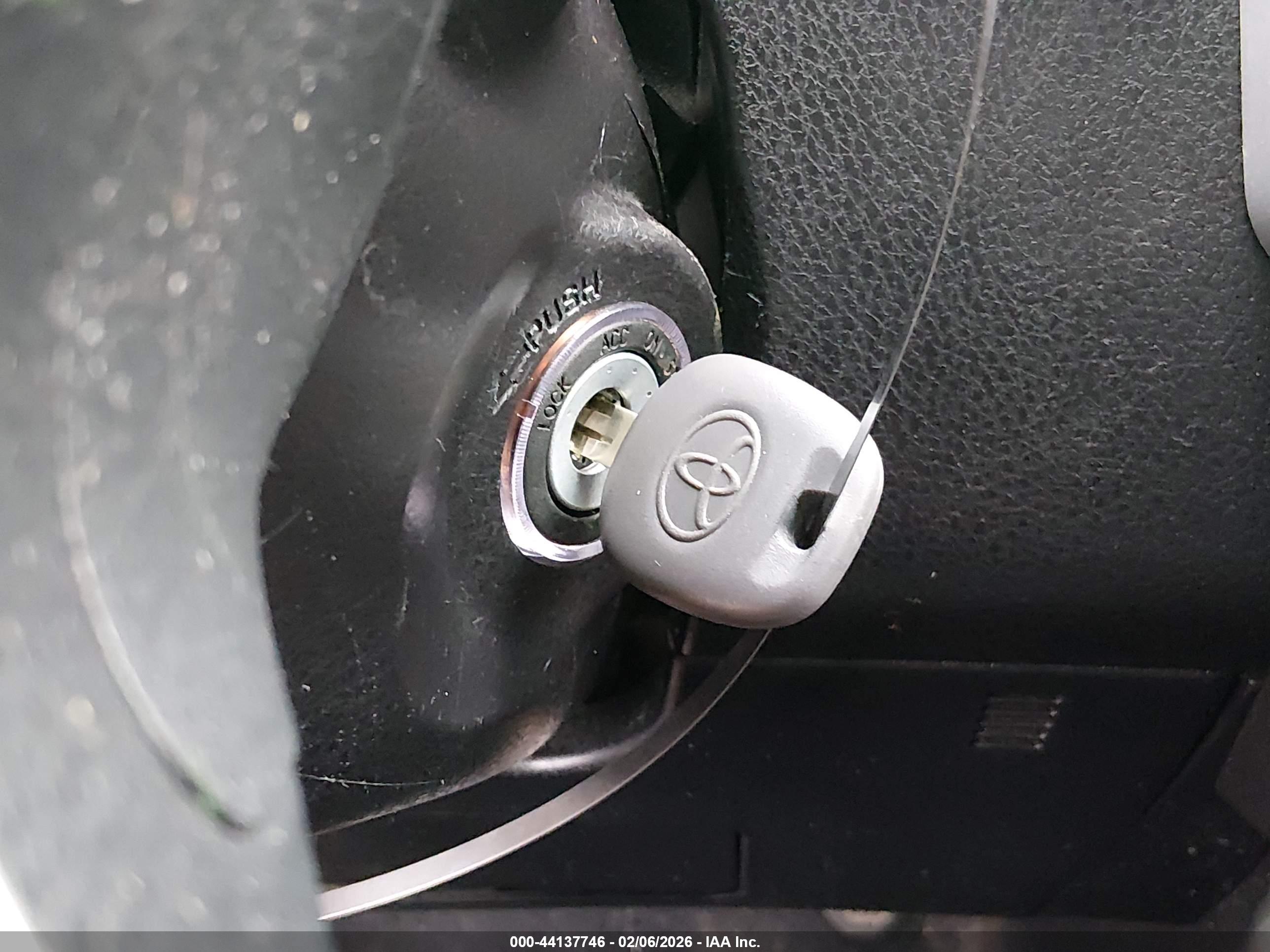 TOYOTA HIGHLANDER image 11