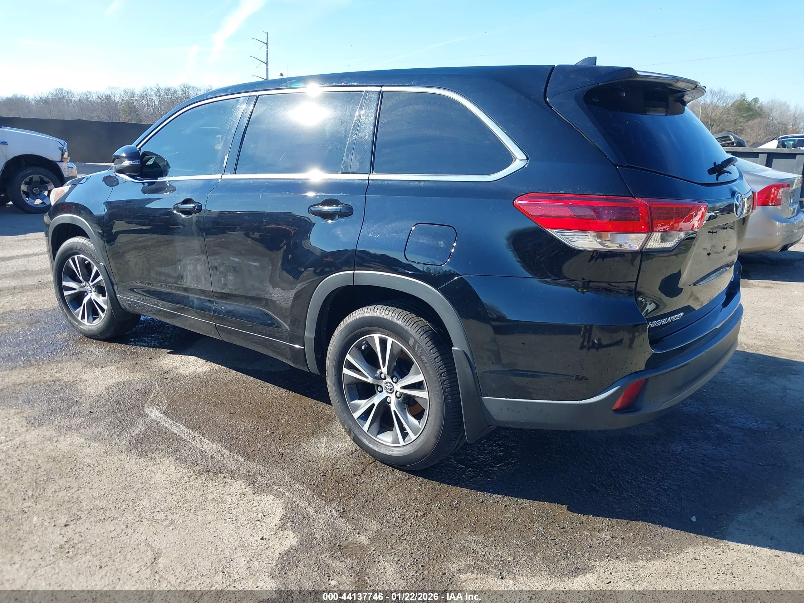 TOYOTA HIGHLANDER image 3