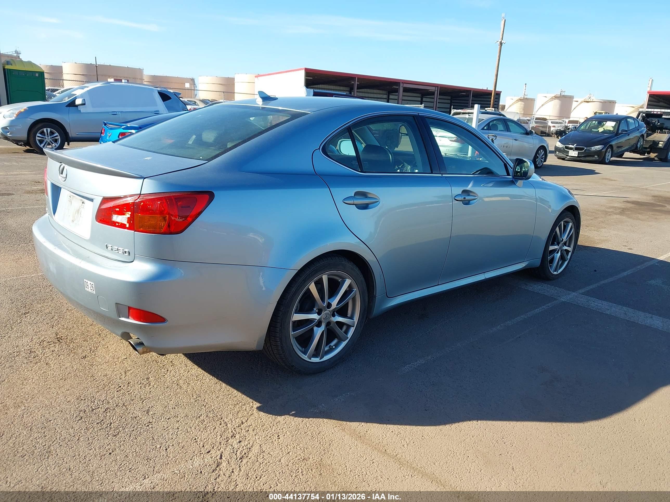 LEXUS IS image 4