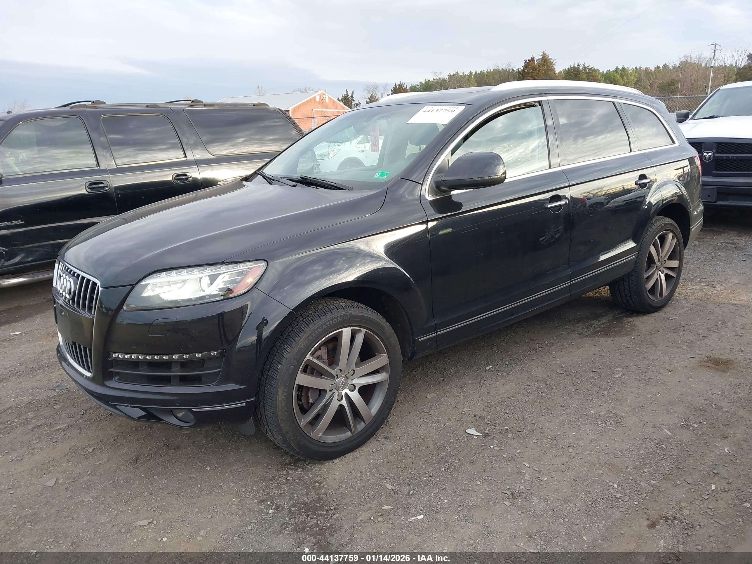 AUDI Q7 image 2