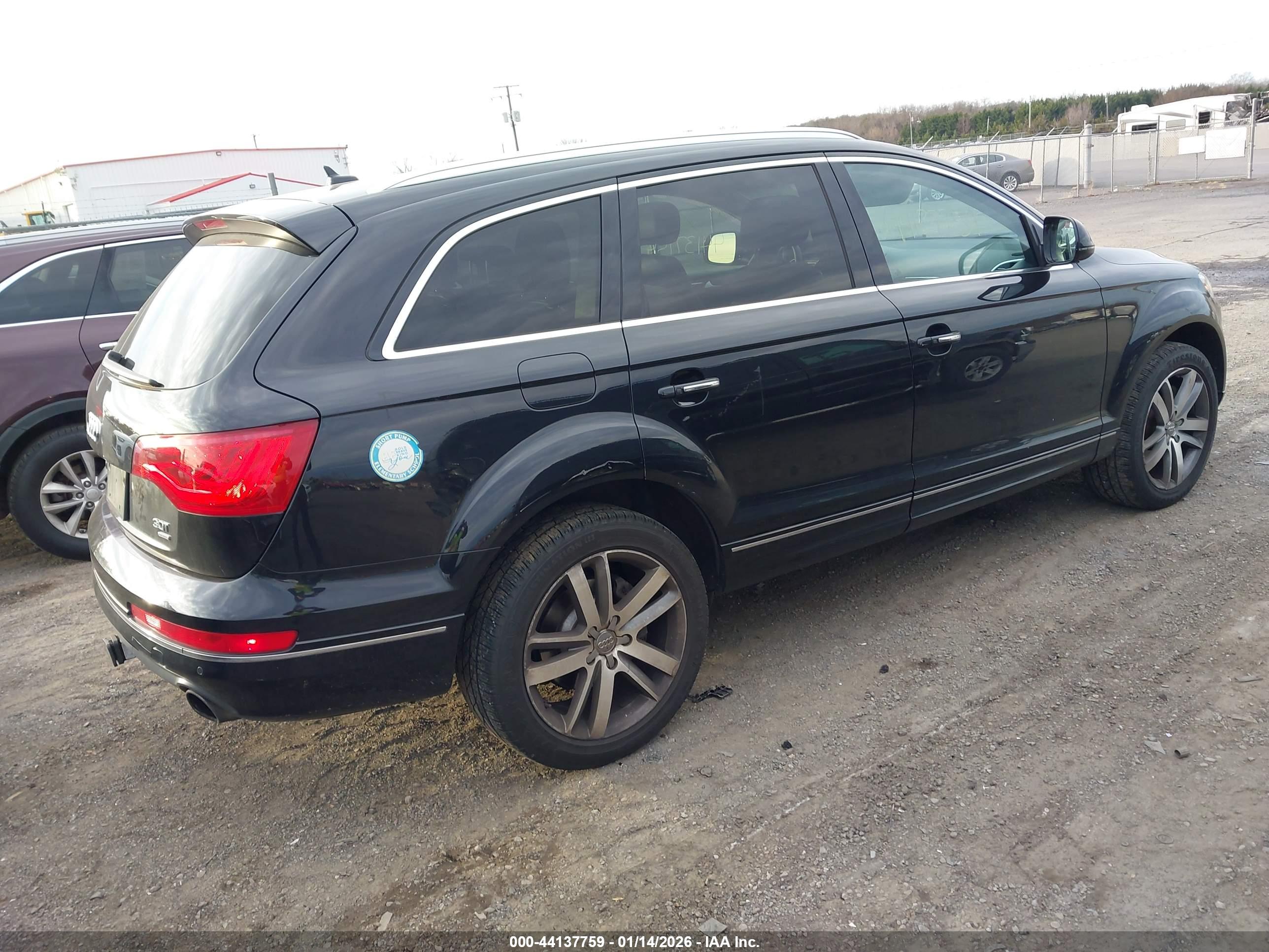 AUDI Q7 image 4