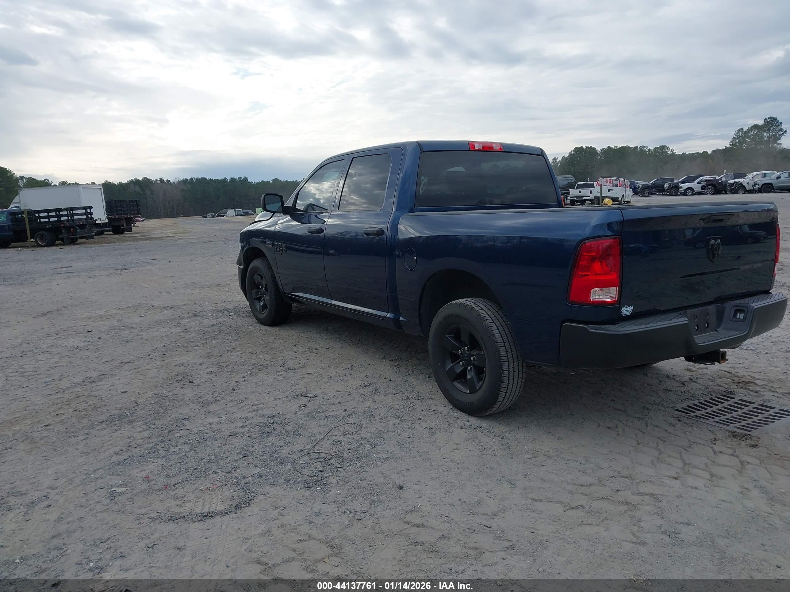 RAM 1500 image 3
