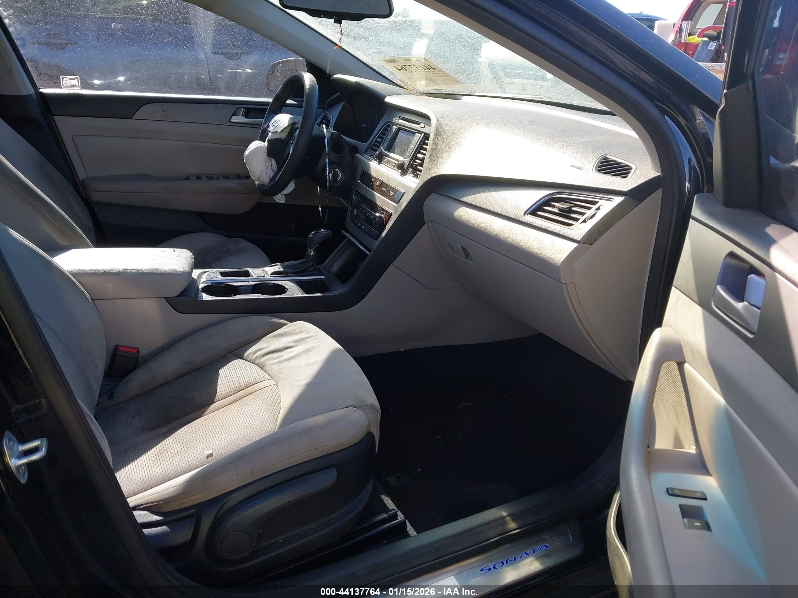 HYUNDAI SONATA image 5