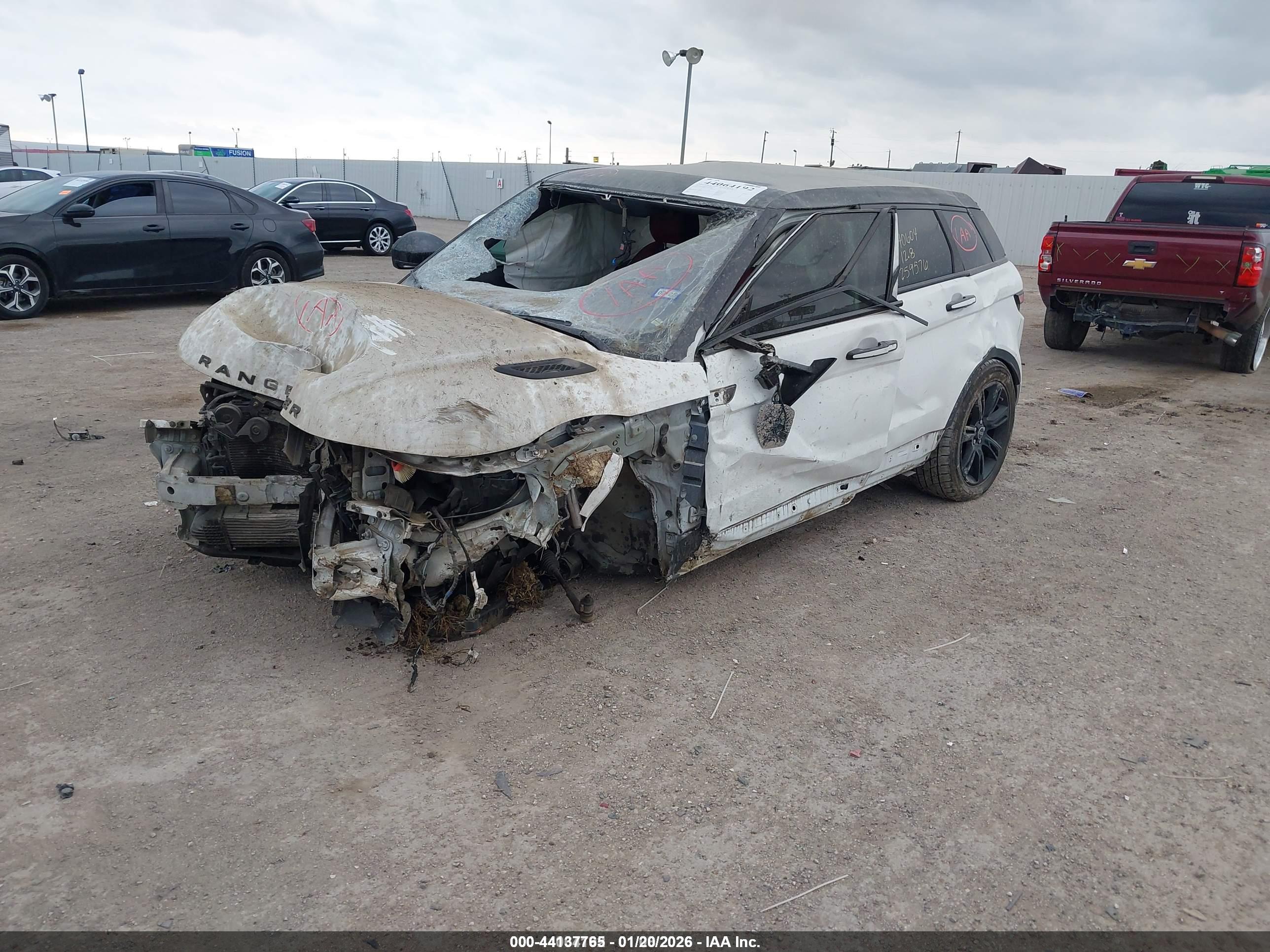 LAND ROVER image 2