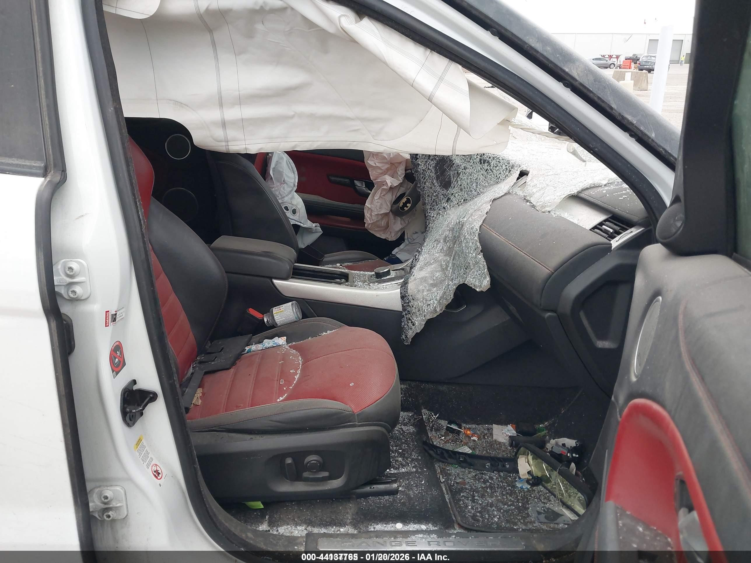 LAND ROVER image 5