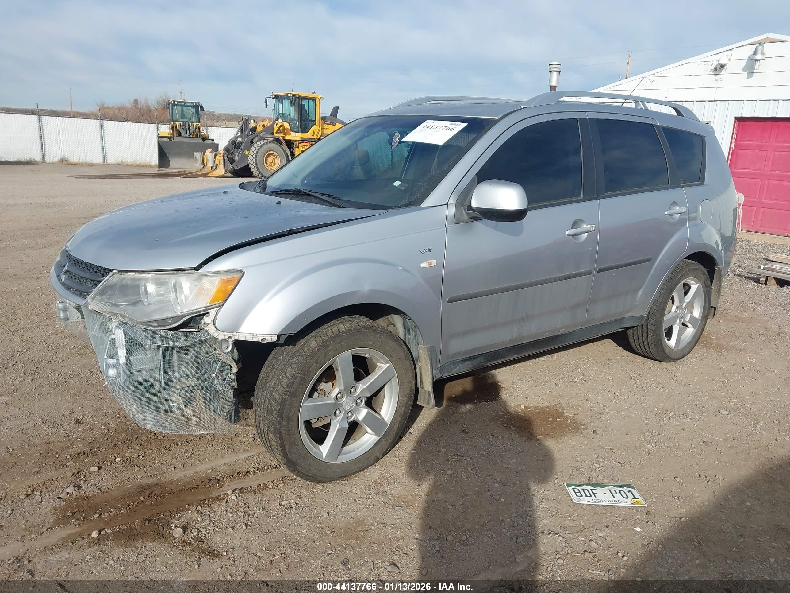 MITSUBISHI OUTLANDER image 2