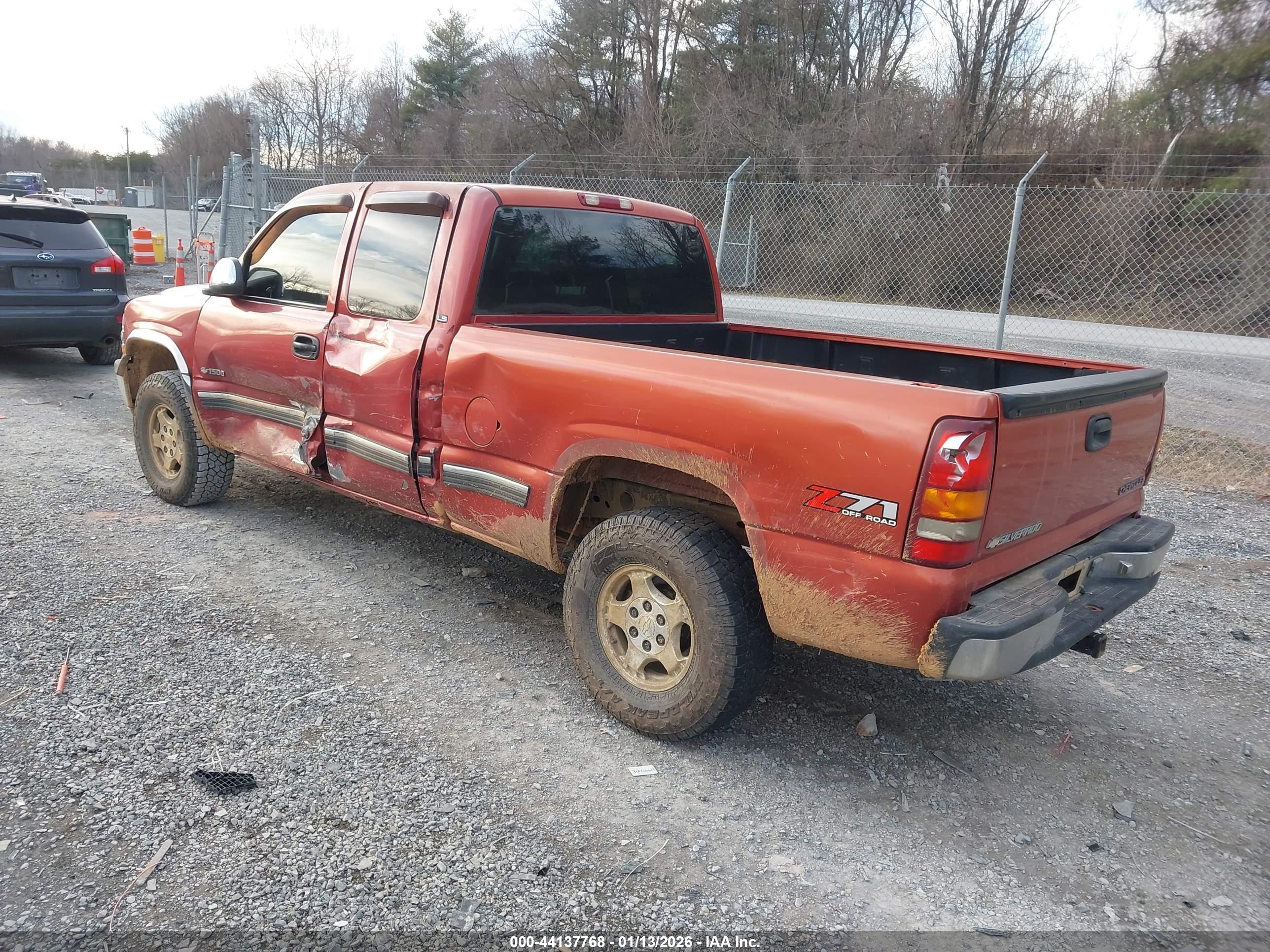 CHEVROLET SILVERADO image 3