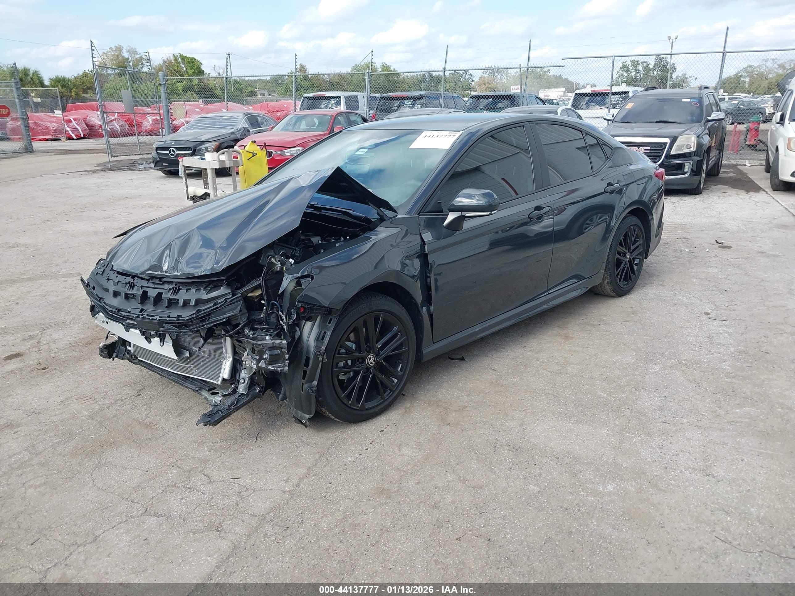 TOYOTA CAMRY image 2