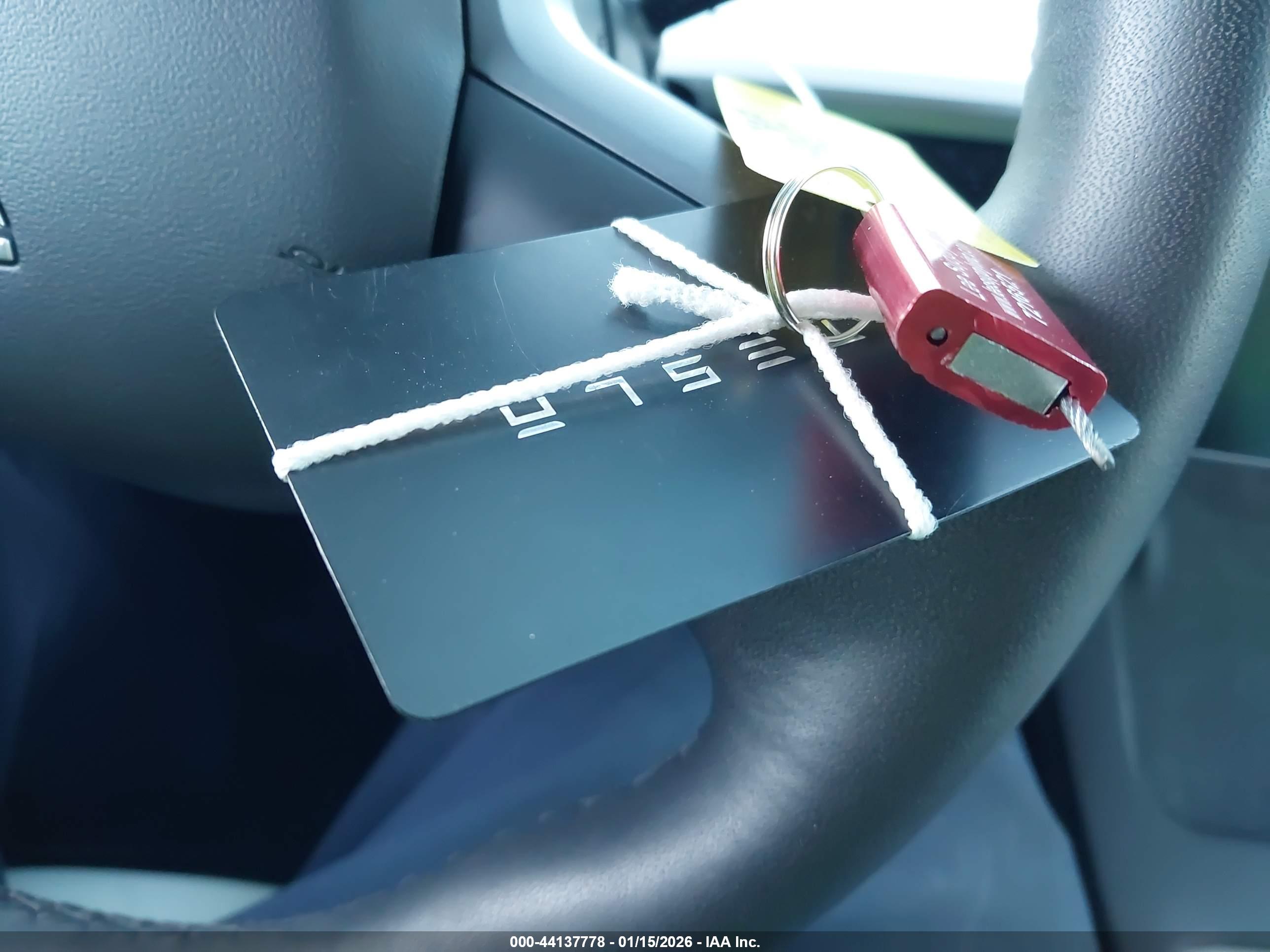 TESLA MODEL image 11