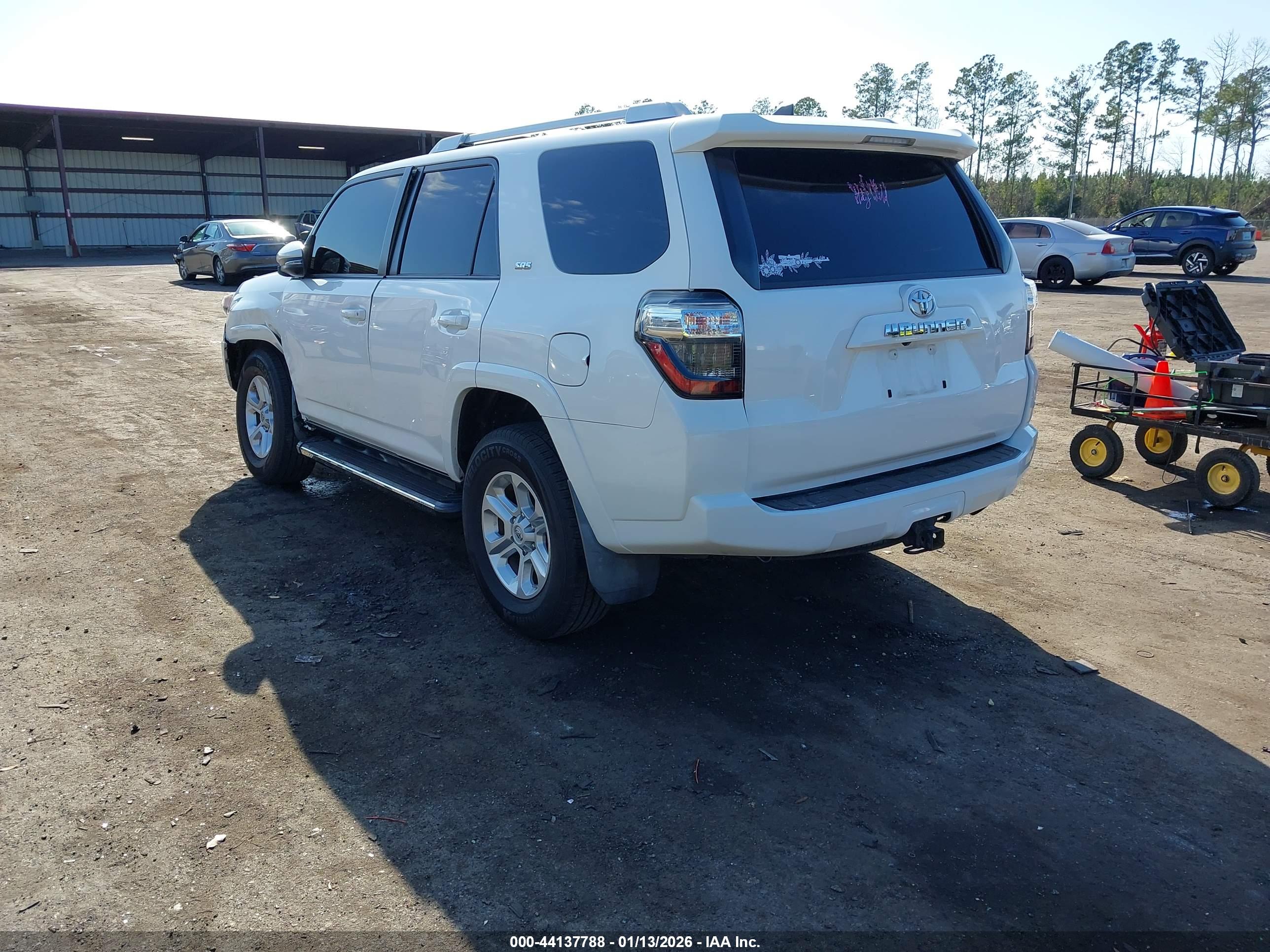 TOYOTA 4RUNNER image 3