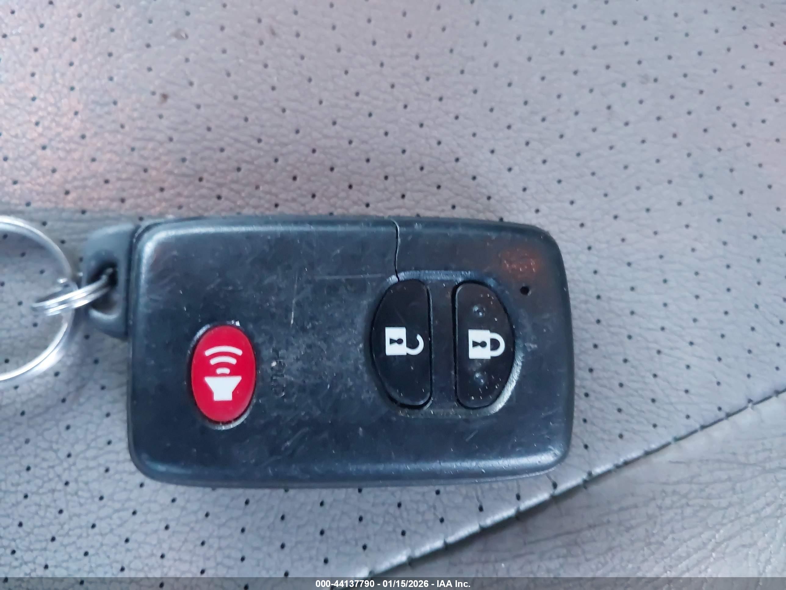 TOYOTA PRIUS image 11