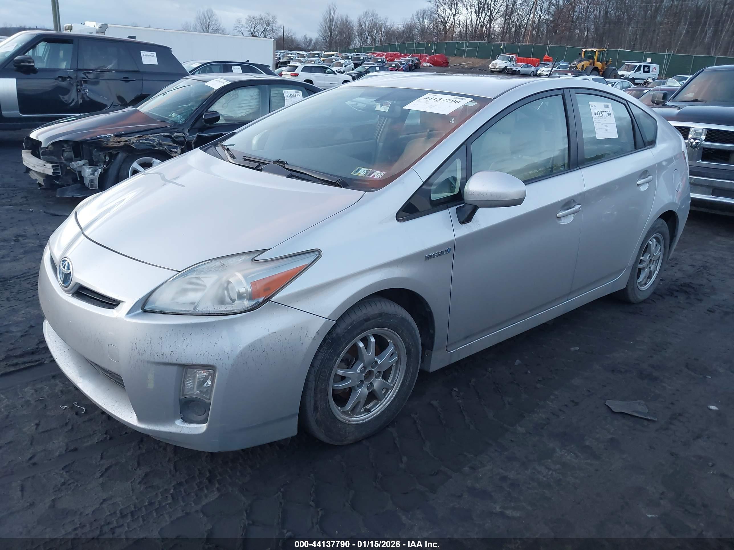 TOYOTA PRIUS image 2