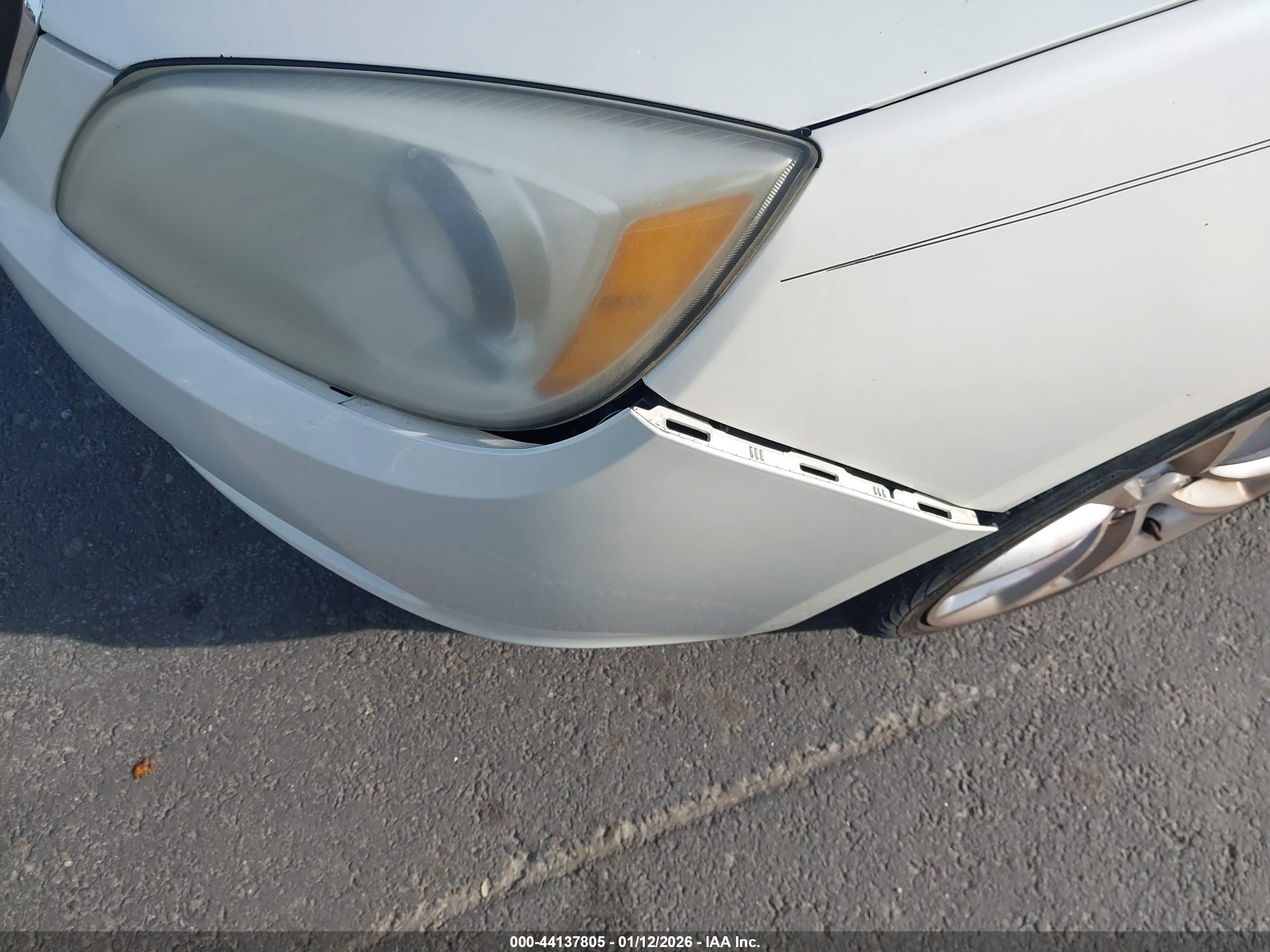 BUICK VERANO image 6
