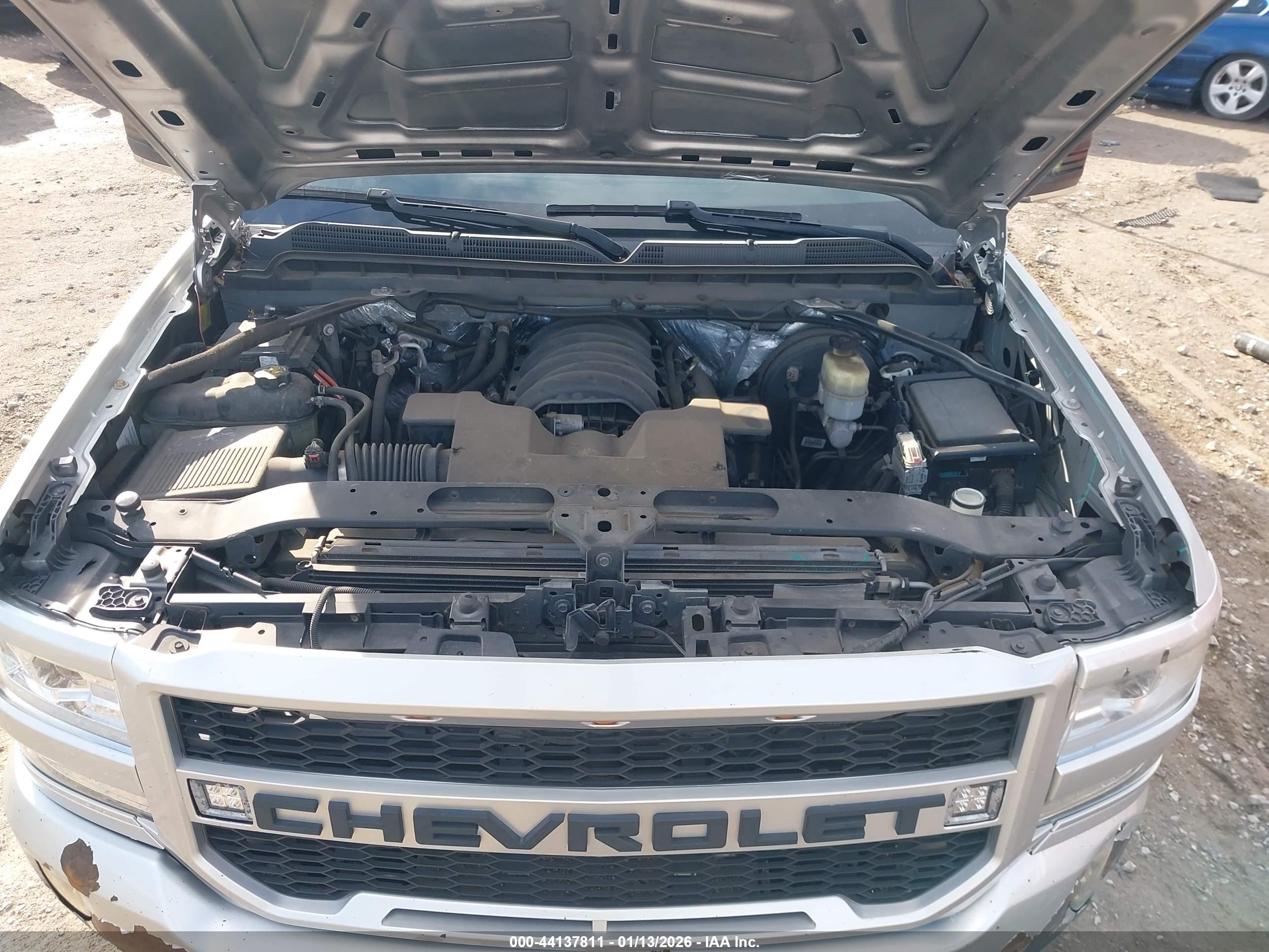 CHEVROLET SILVERADO image 10