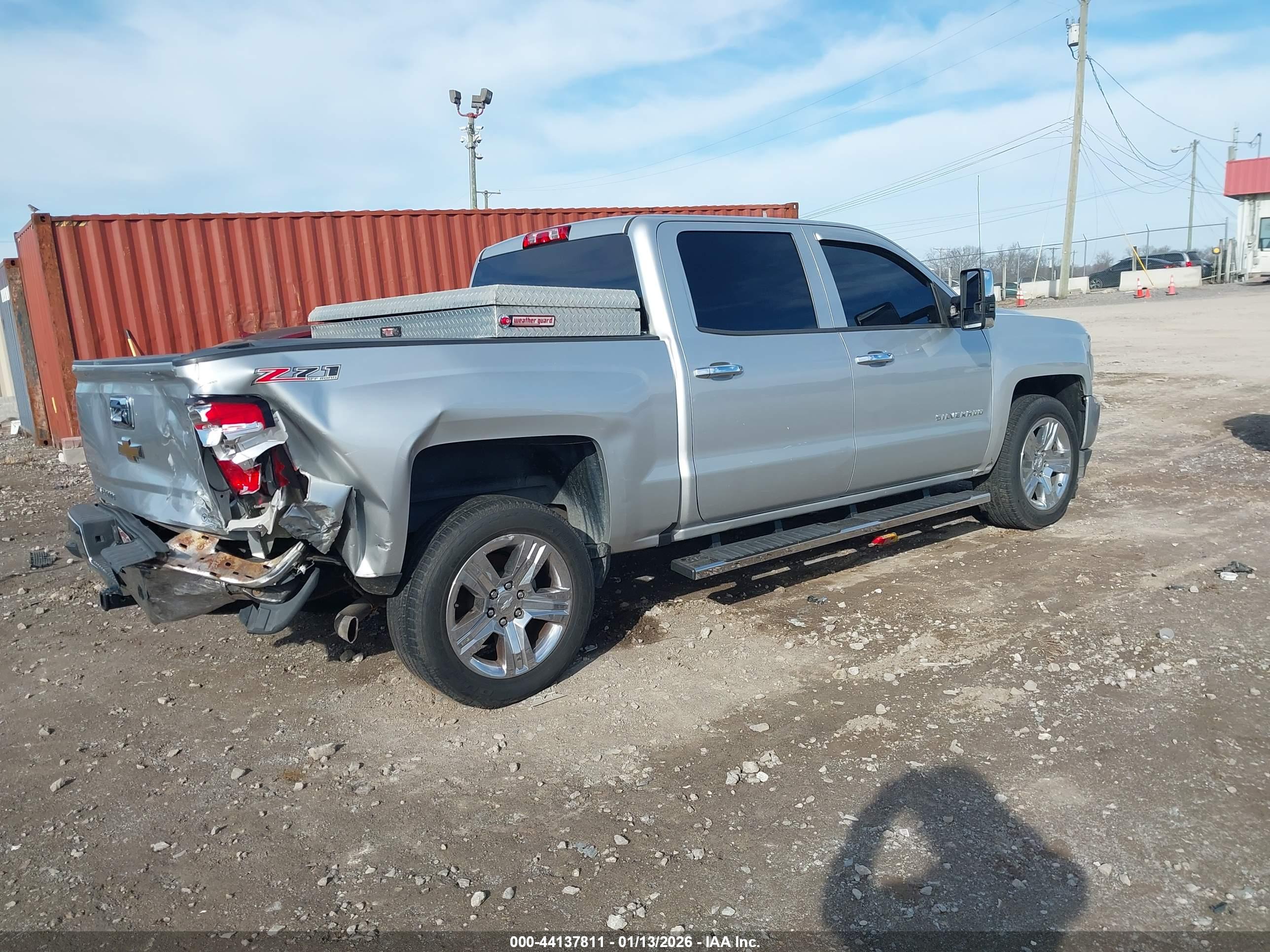 CHEVROLET SILVERADO image 4