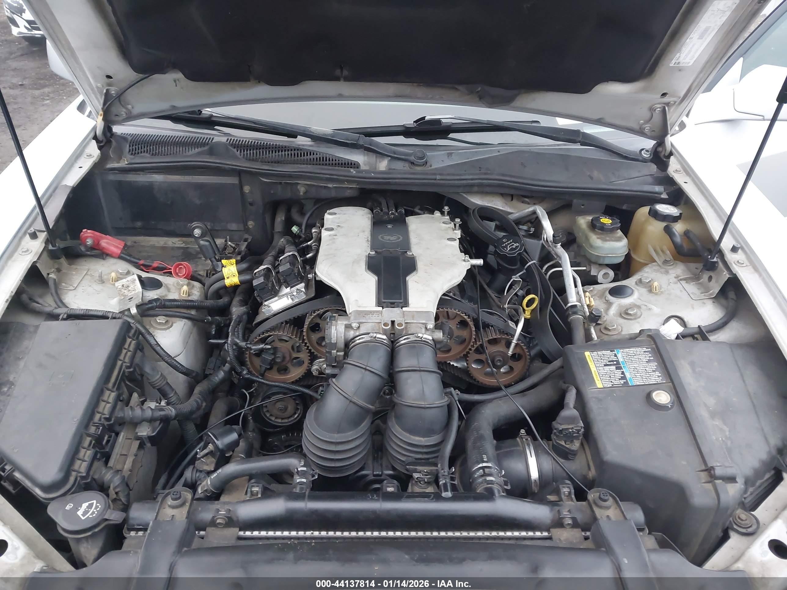 CADILLAC CTS image 10