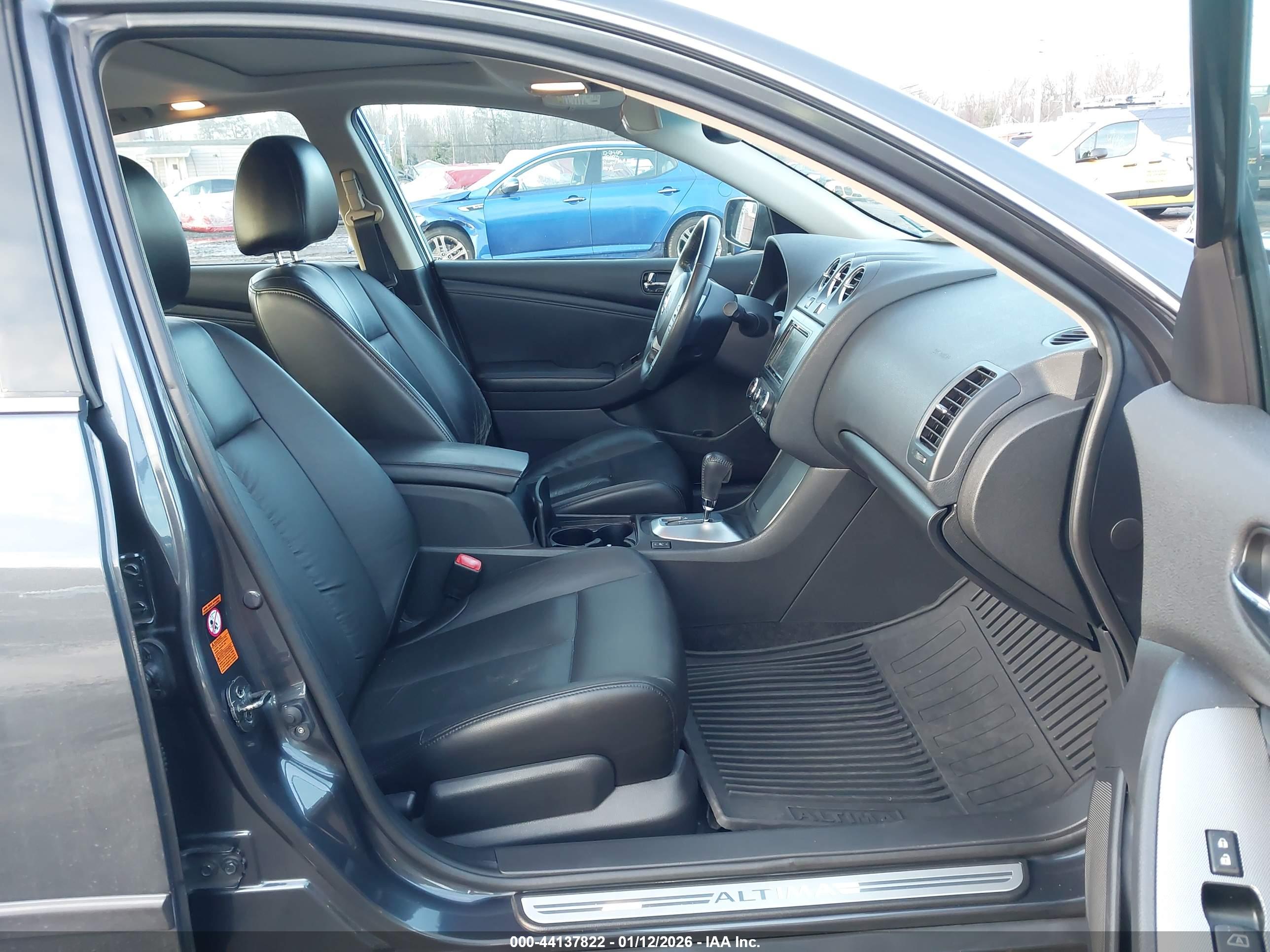 NISSAN ALTIMA image 5