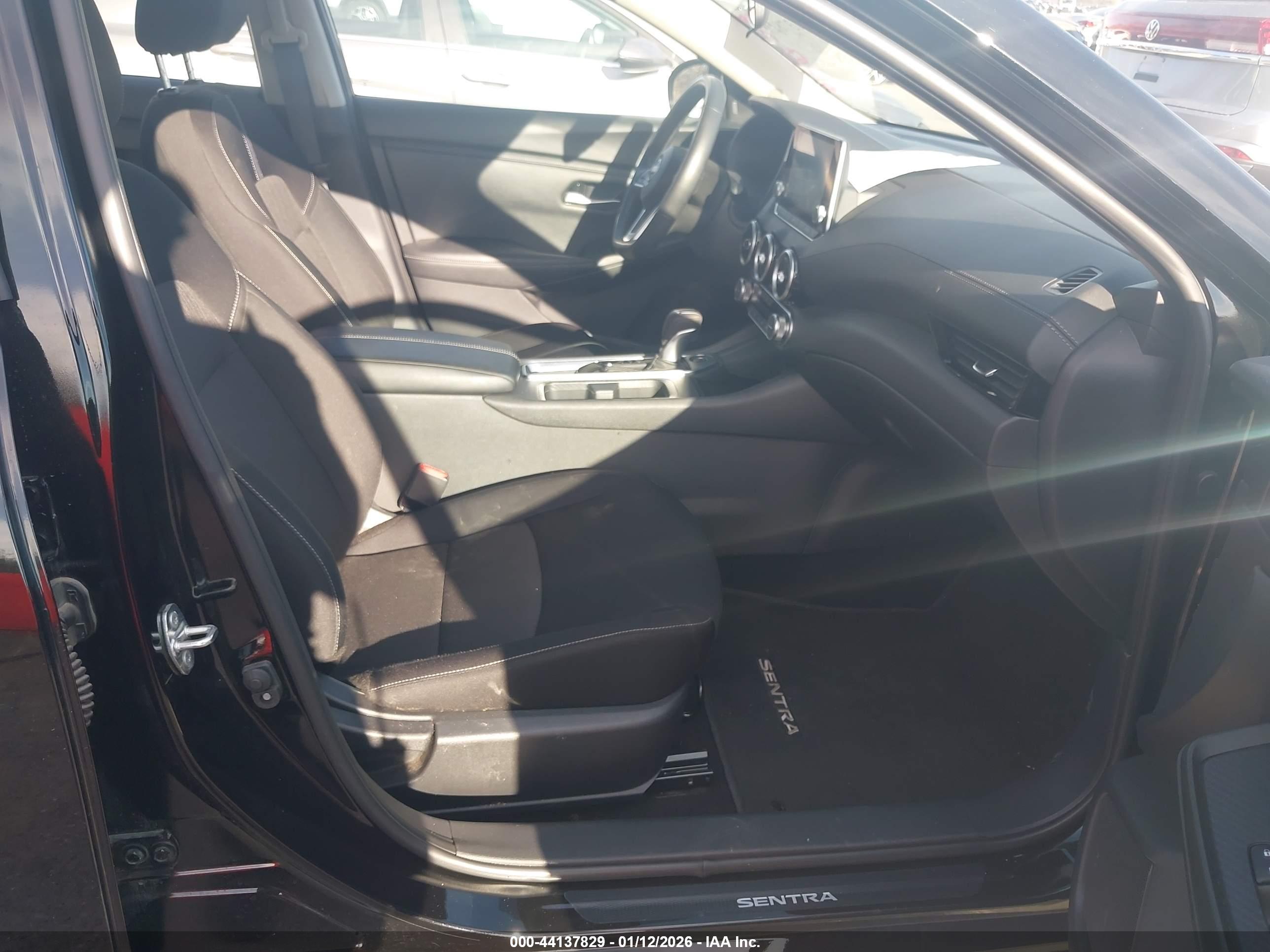 NISSAN SENTRA image 5