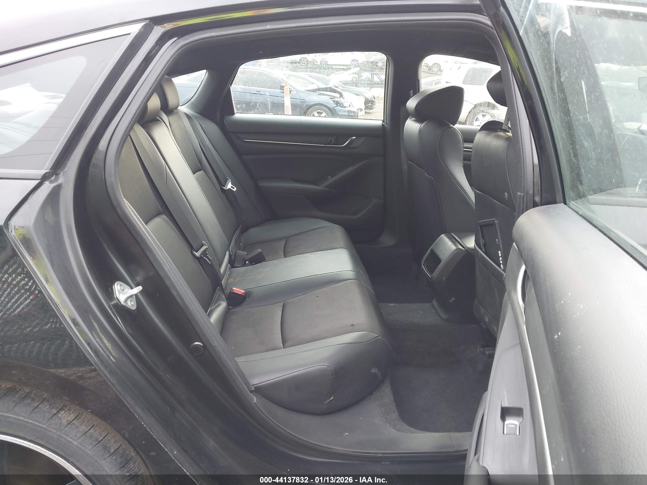 HONDA ACCORD image 8