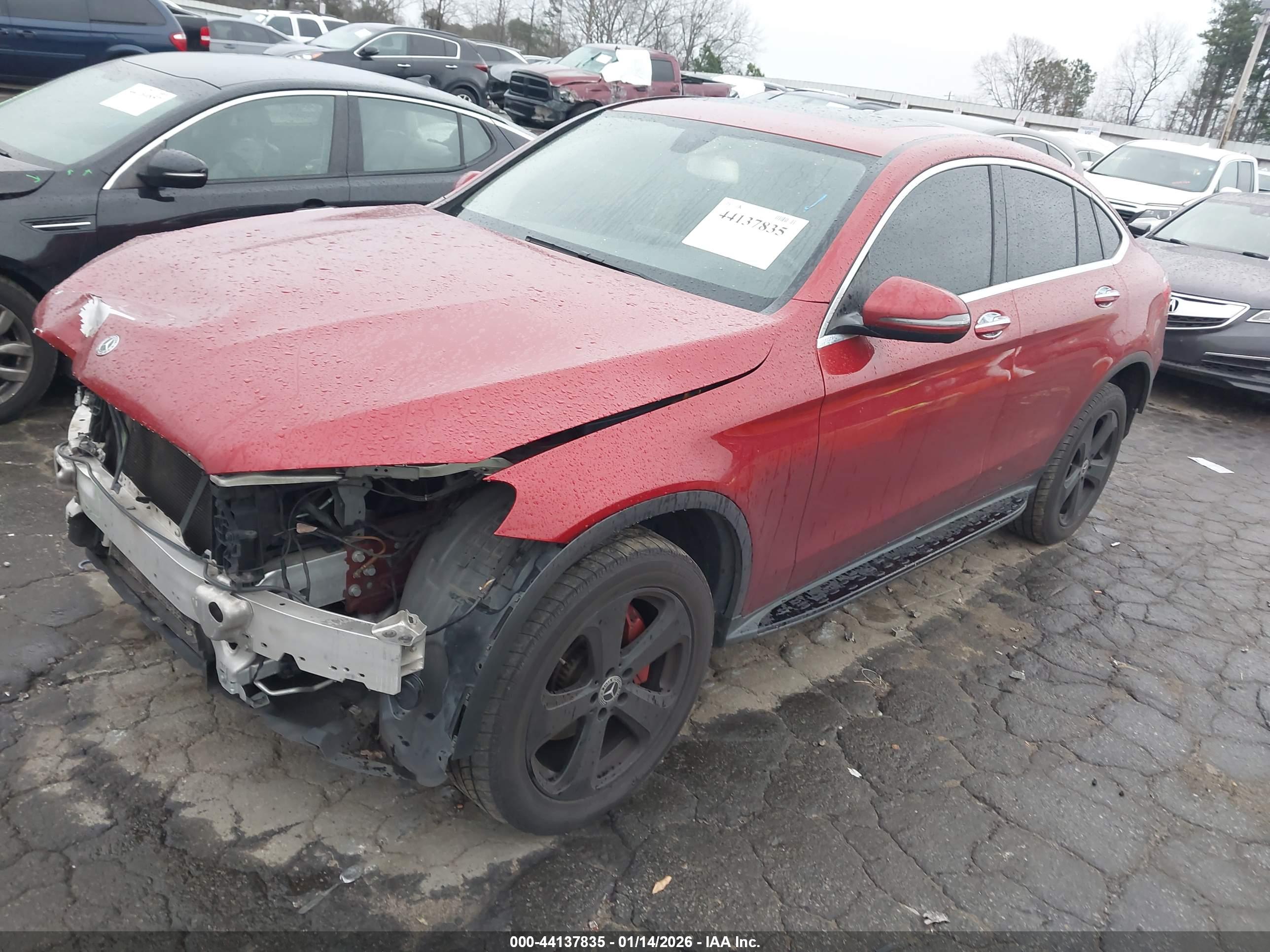 MERCEDES-BENZ GLC image 2