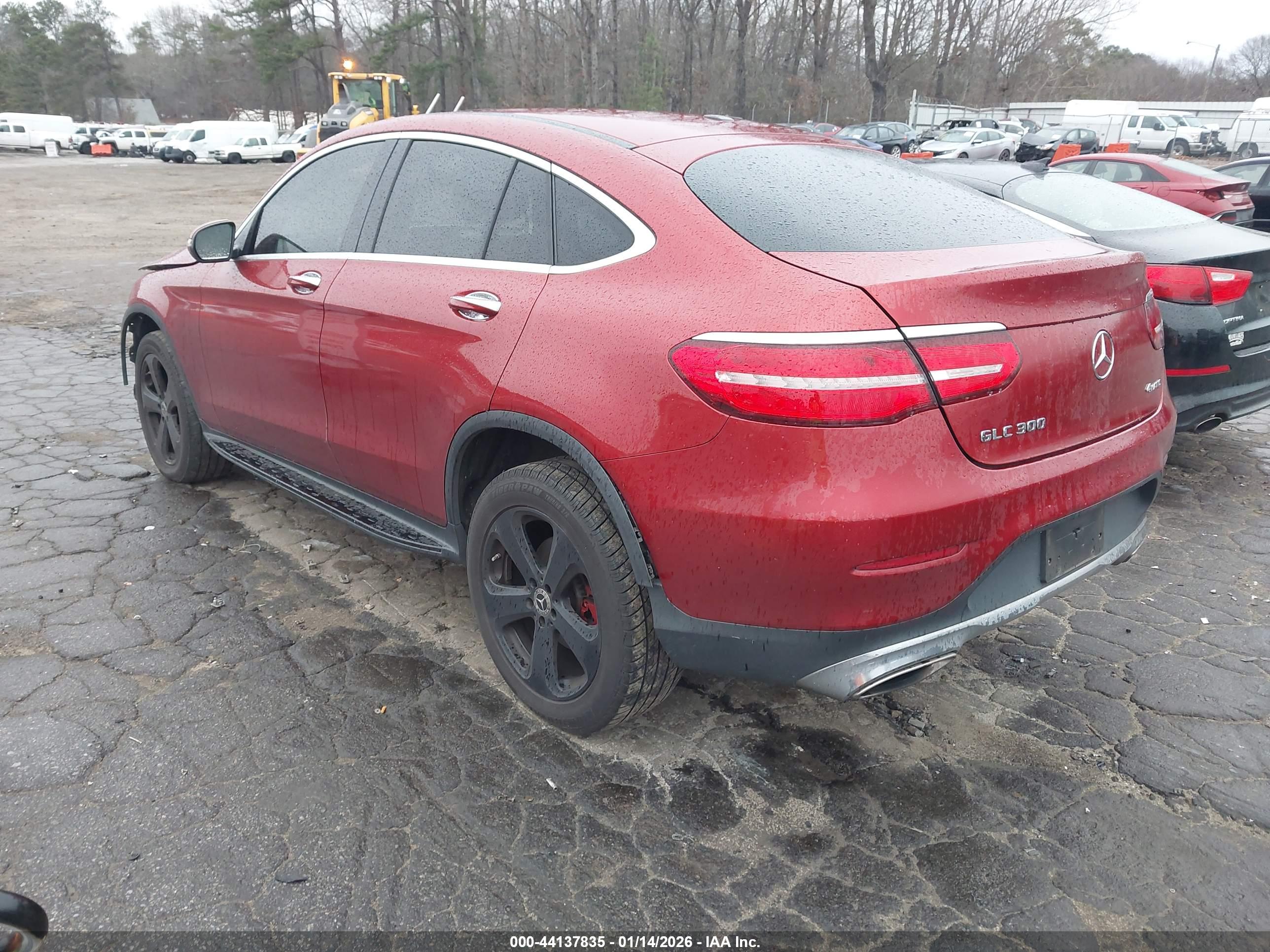 MERCEDES-BENZ GLC image 3
