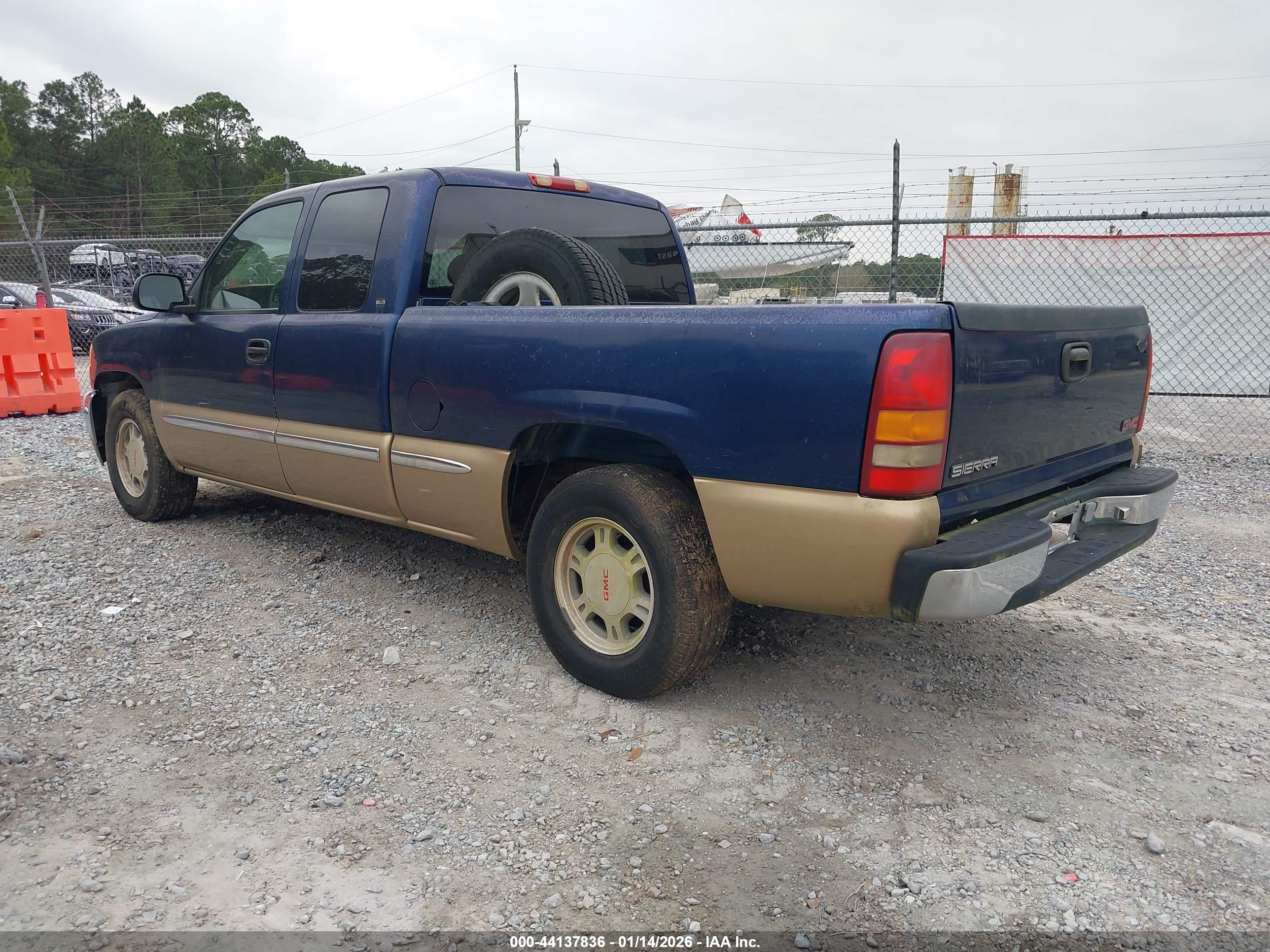 GMC SIERRA image 3