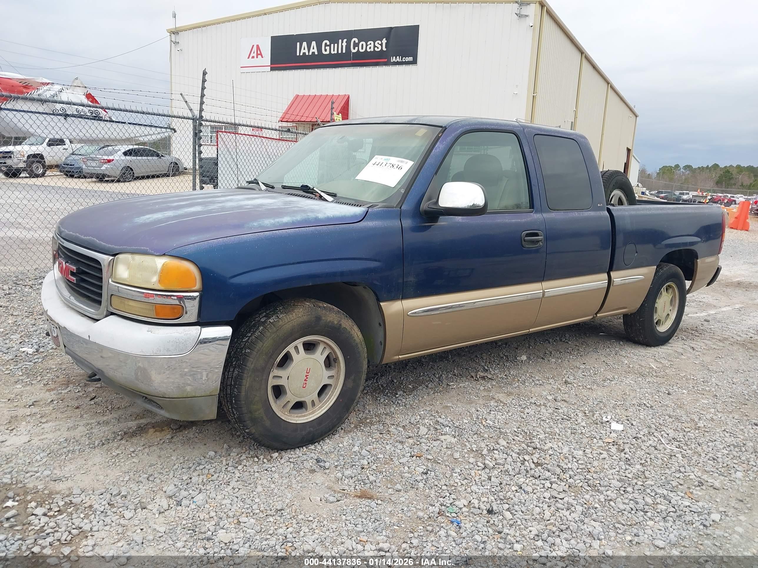 GMC SIERRA image 6