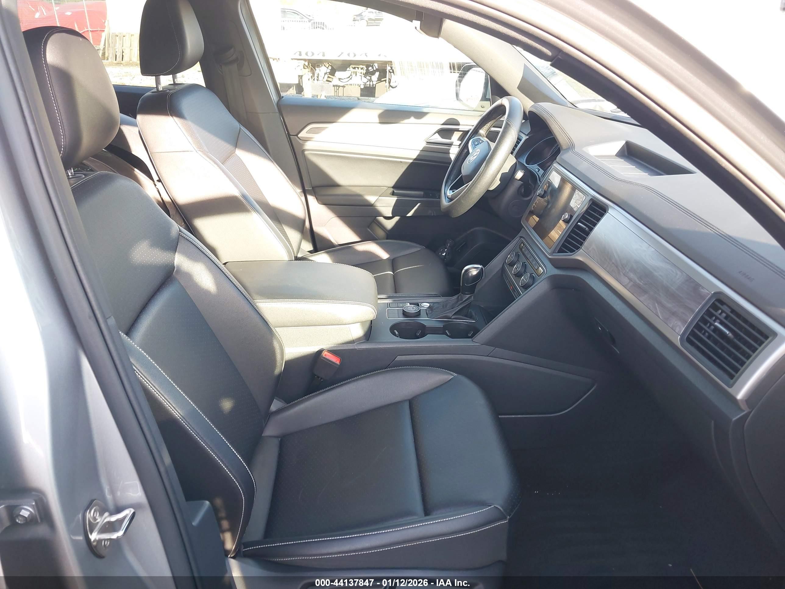 VOLKSWAGEN ATLAS image 5