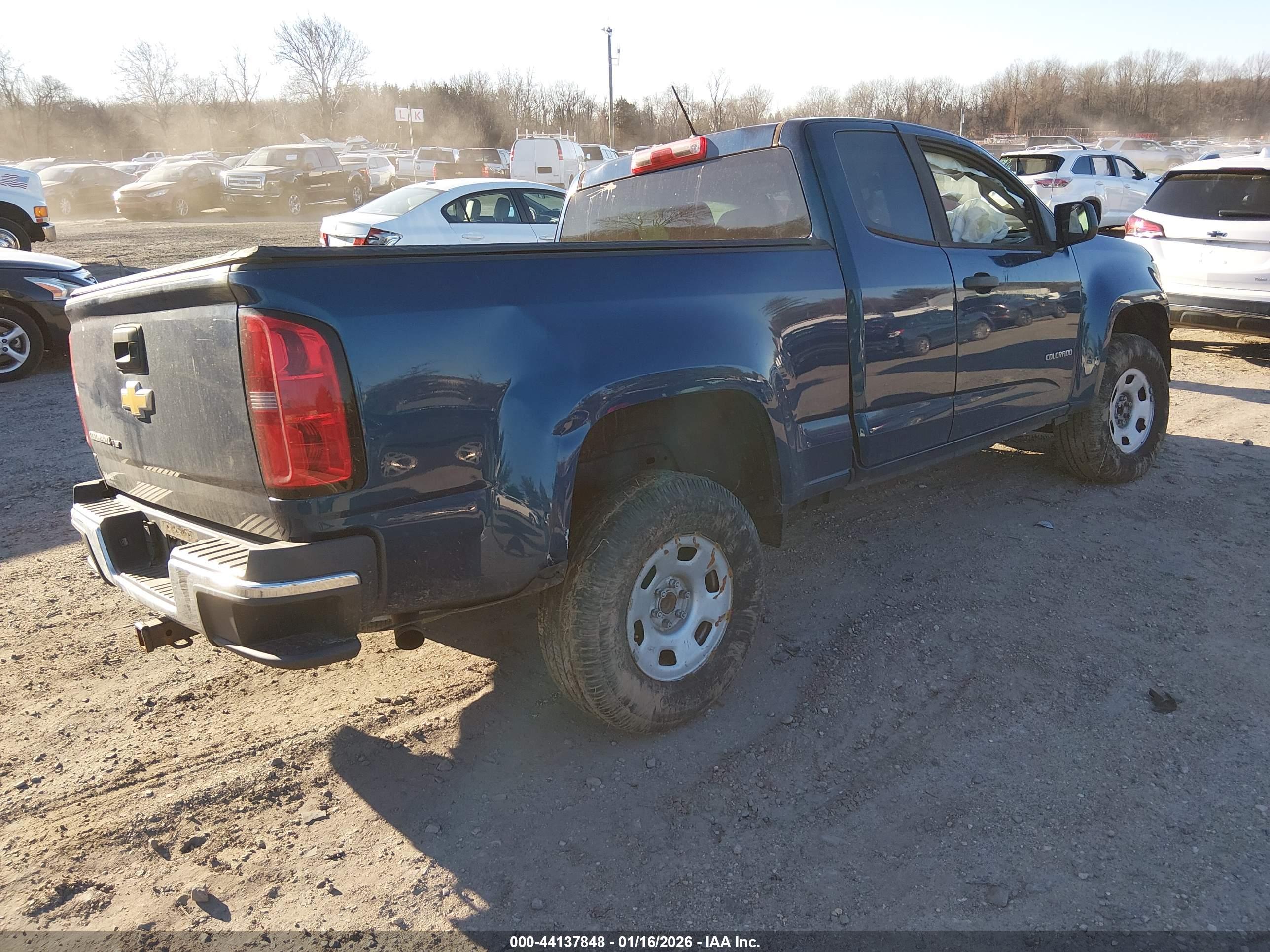 CHEVROLET COLORADO image 4